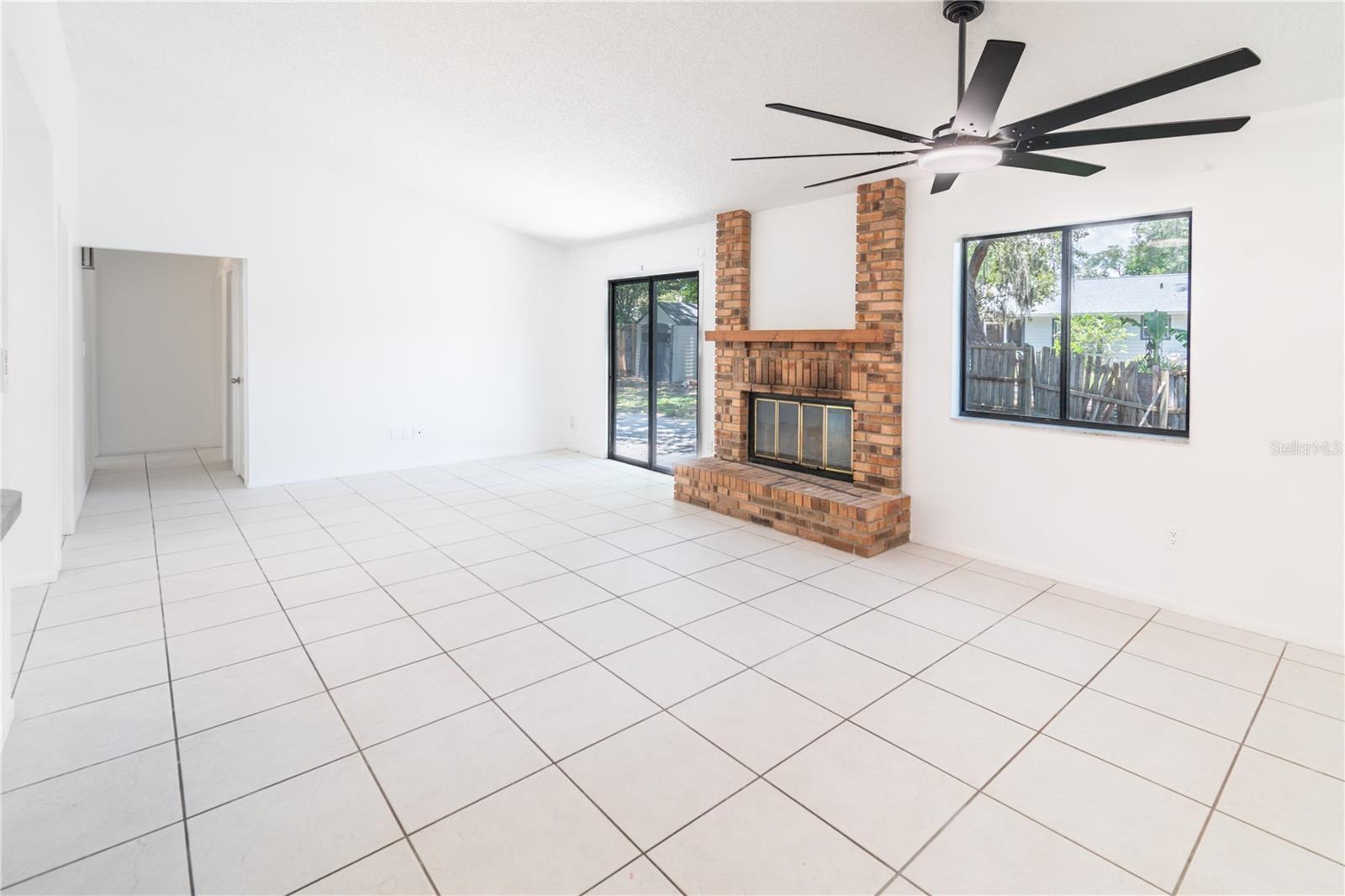 FOREST OAKS - Residential