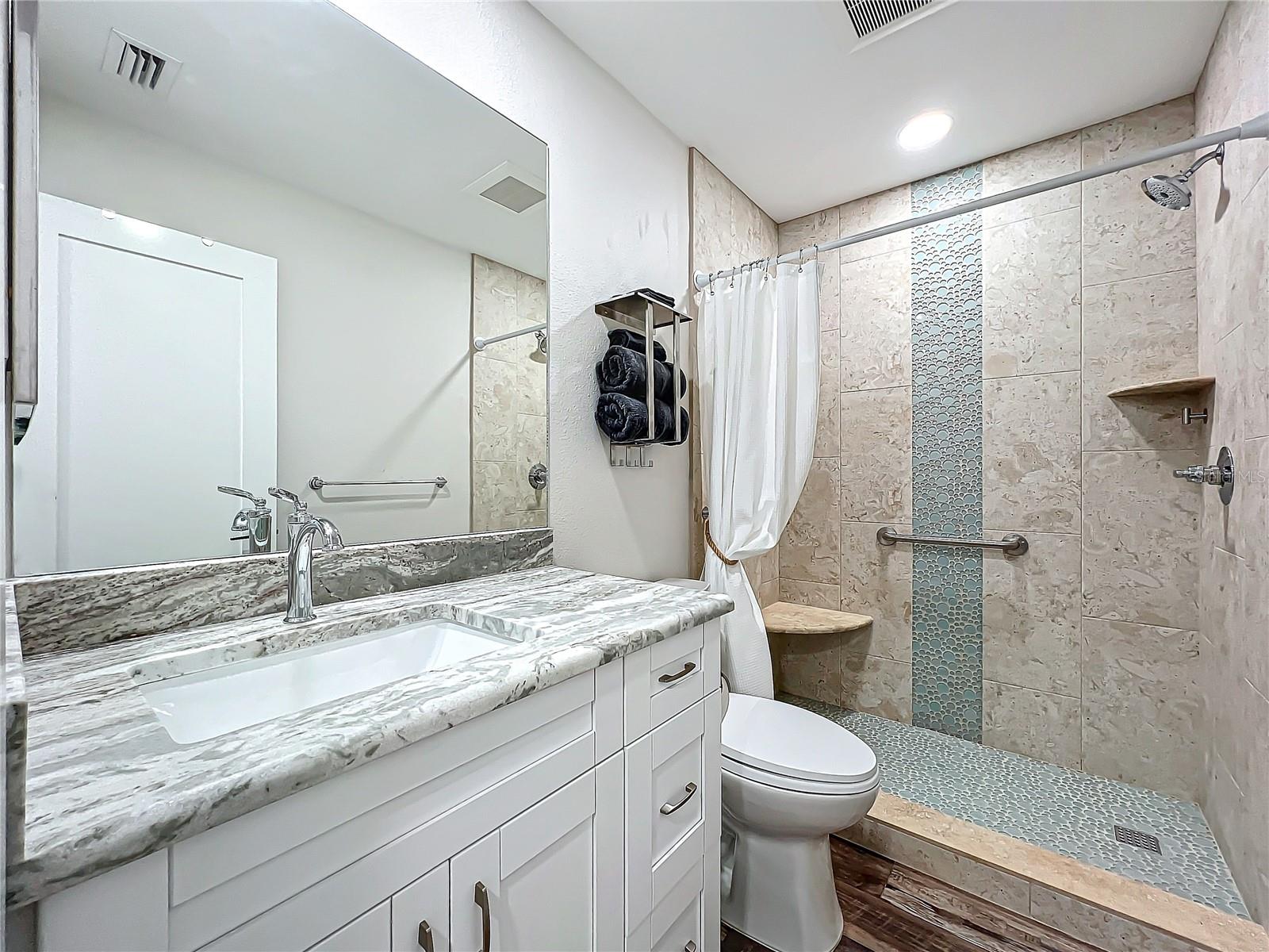 PINEBROOK LAKE CLUB PH 1 - Residential