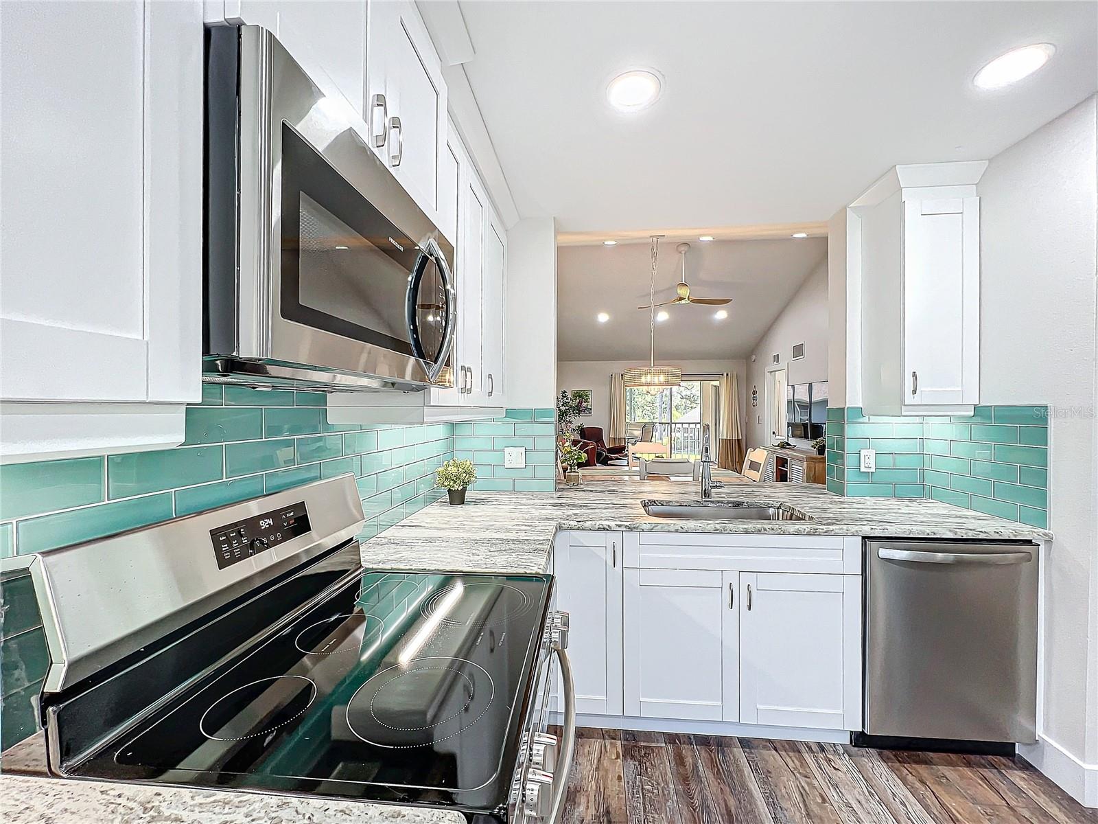PINEBROOK LAKE CLUB PH 1 - Residential