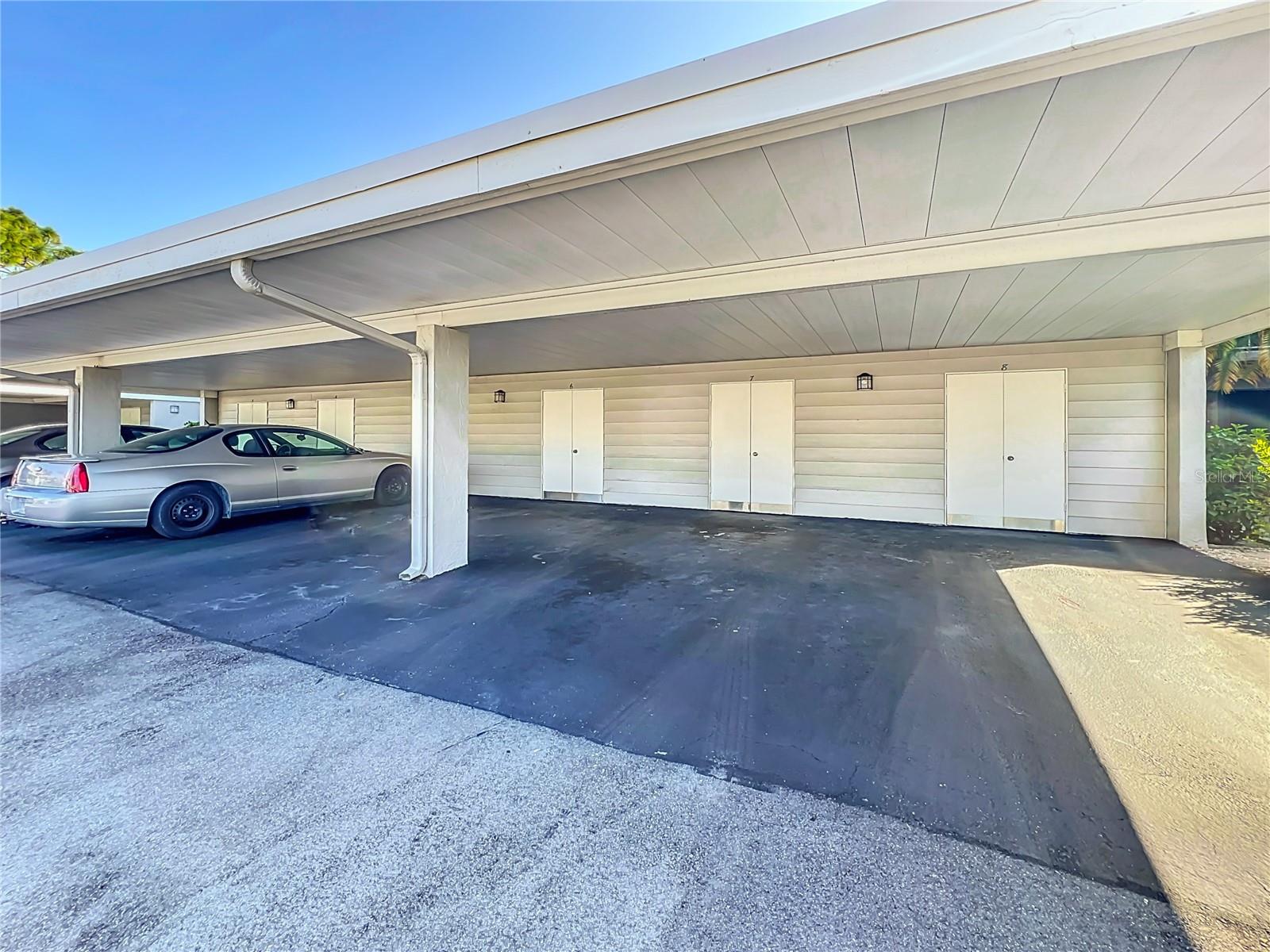 PINEBROOK LAKE CLUB PH 1 - Residential