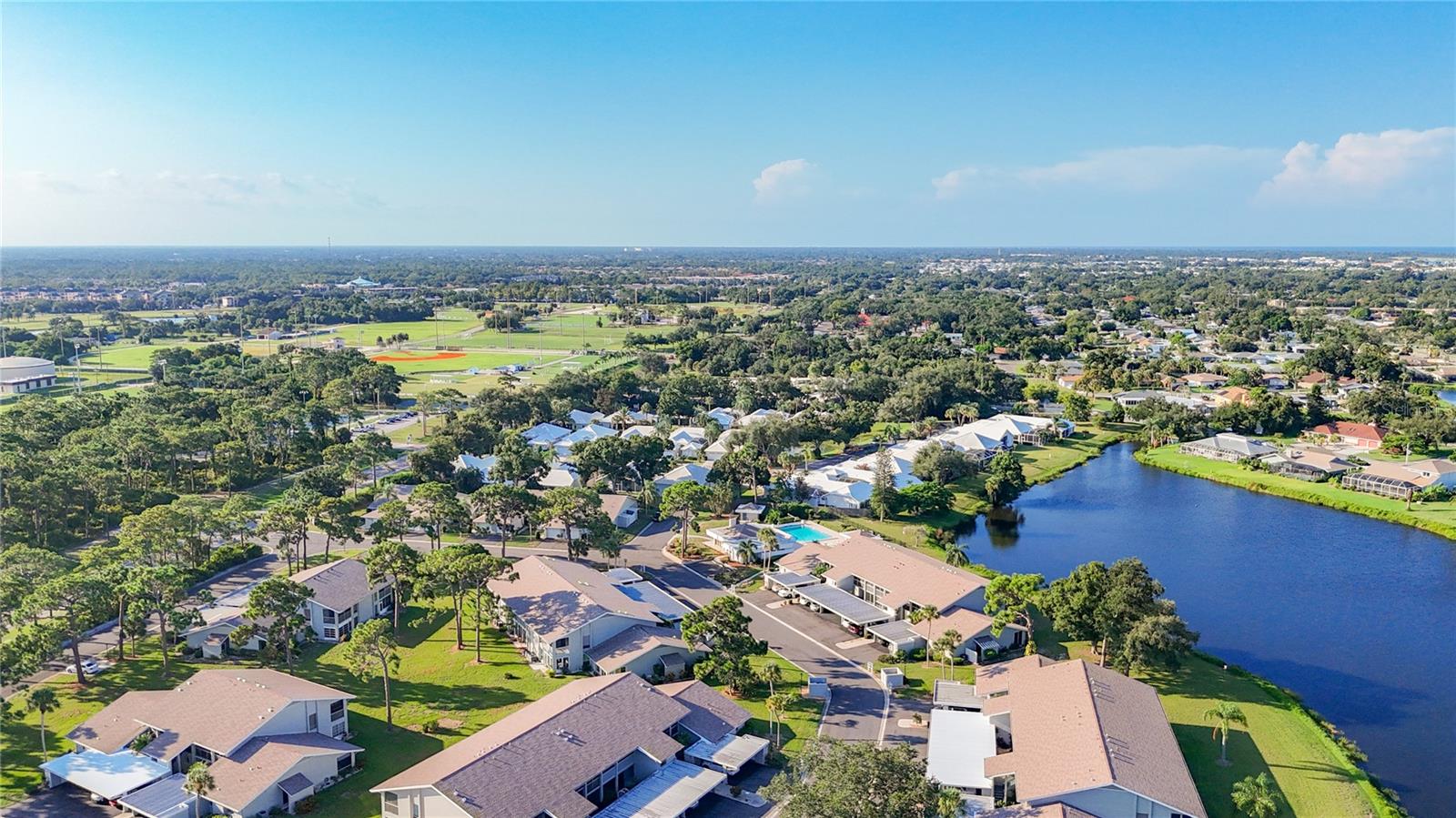 PINEBROOK LAKE CLUB PH 1 - Residential