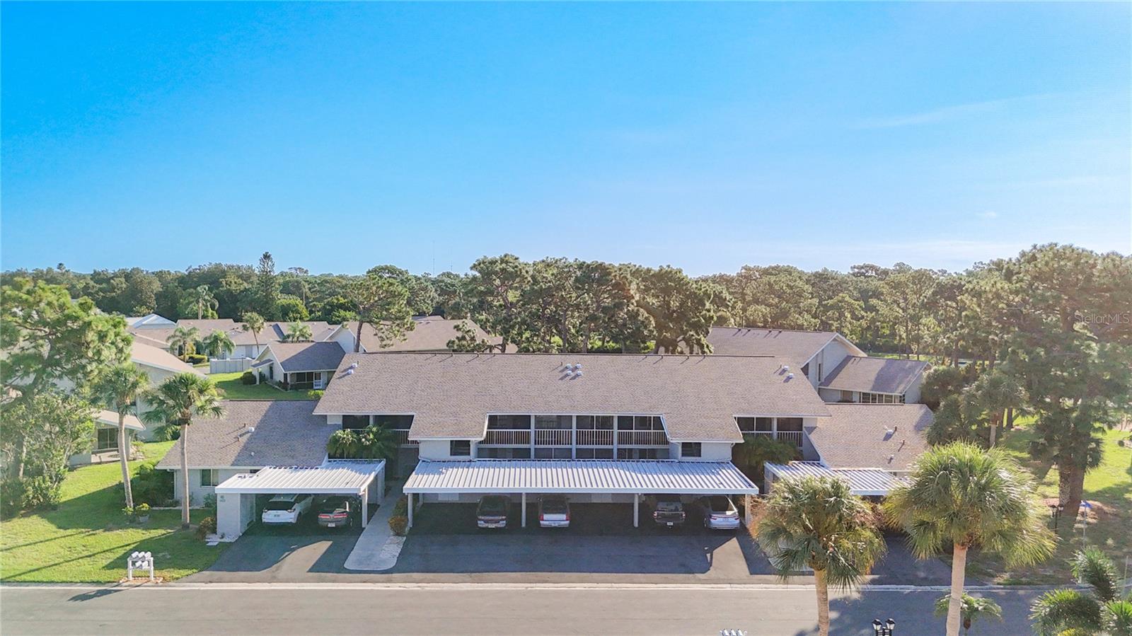 PINEBROOK LAKE CLUB PH 1 - Residential