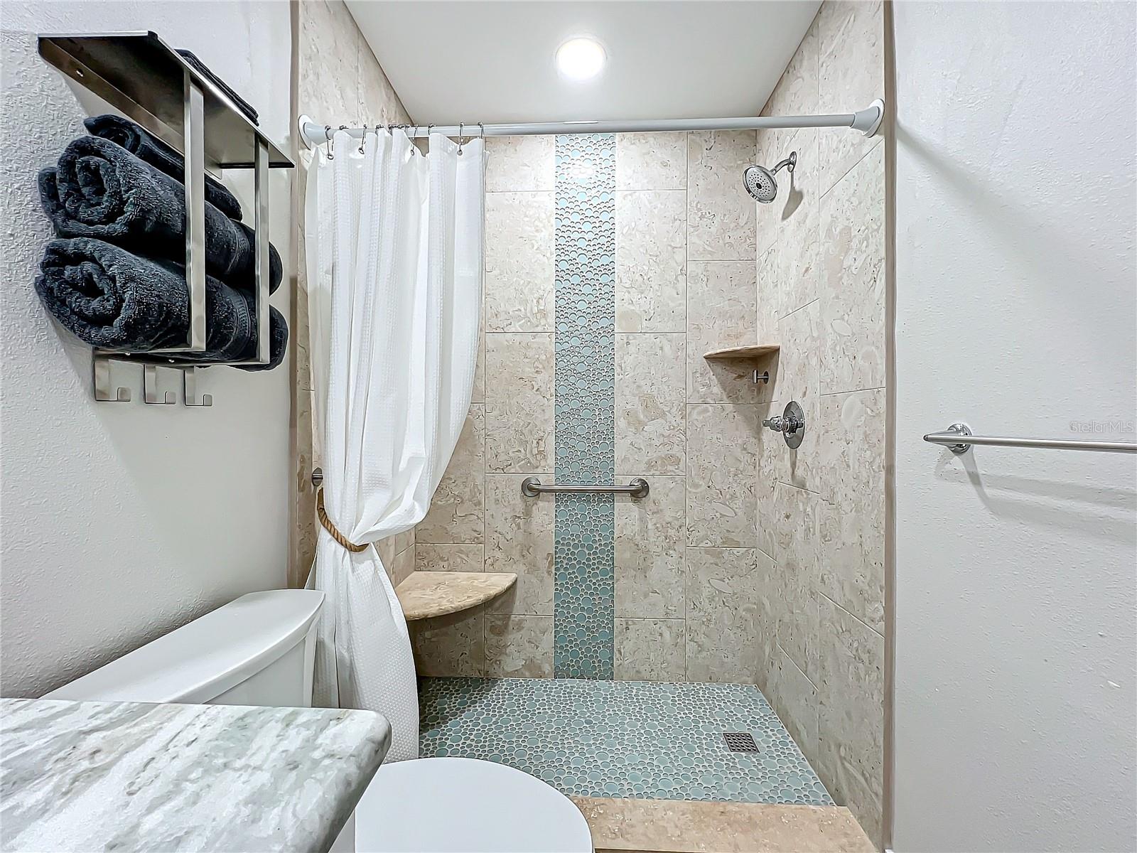 PINEBROOK LAKE CLUB PH 1 - Residential