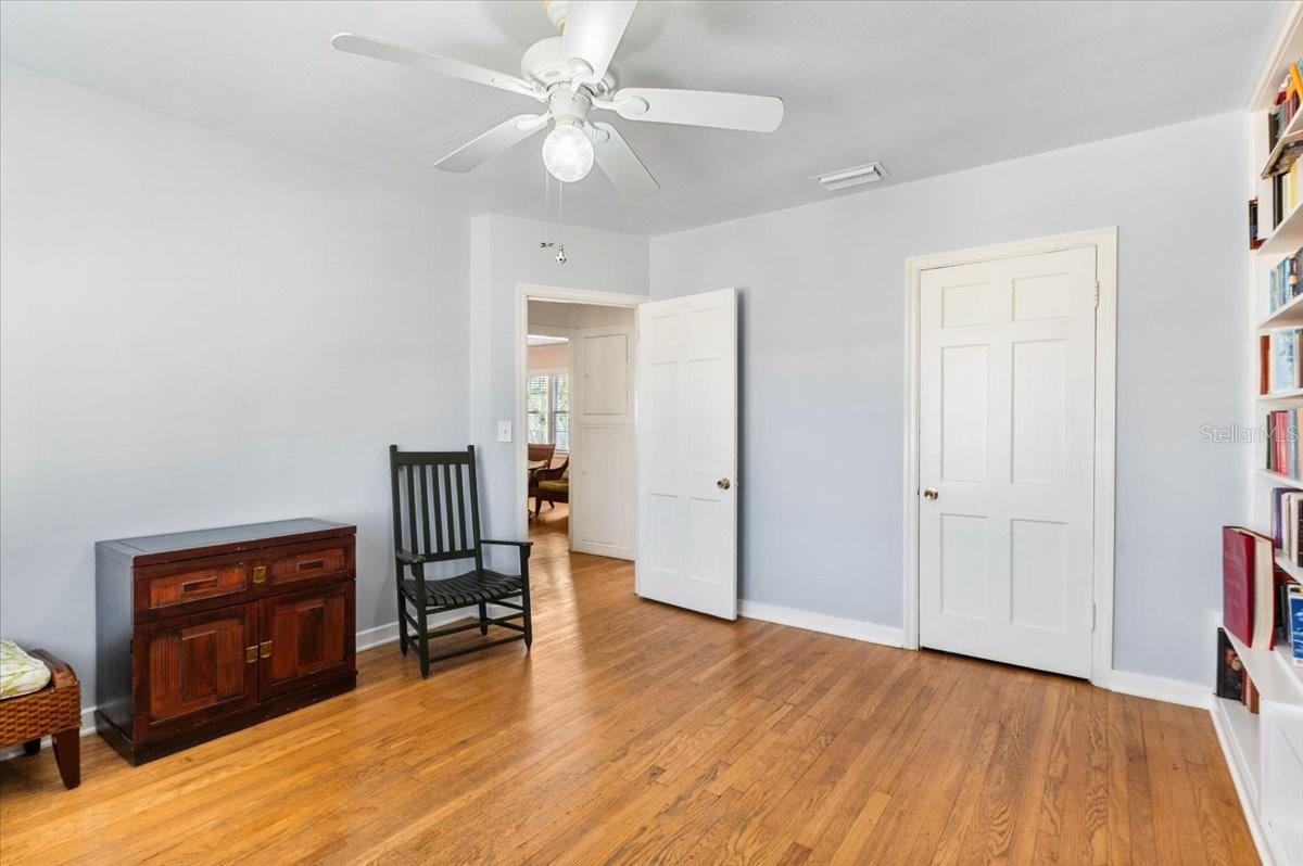 SARASOTA AVE PARK - Residential