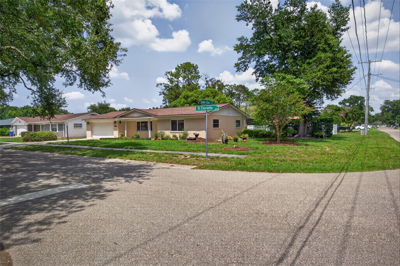 GREENMOOR GROVE UNIT 1 - Residential