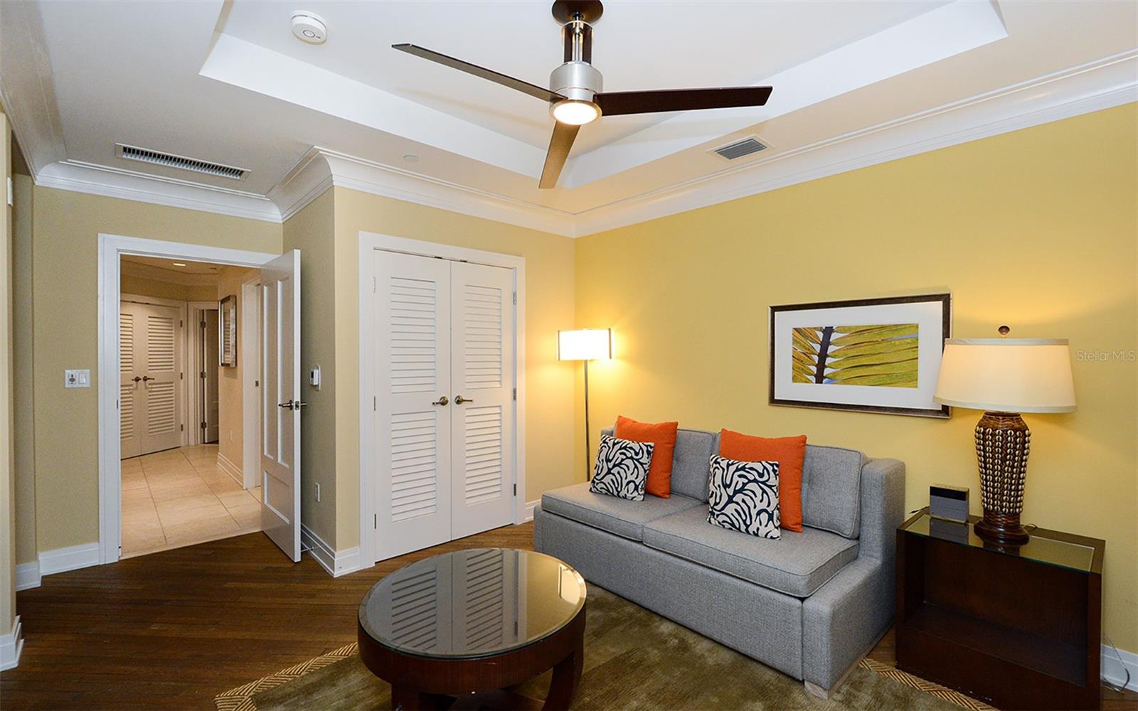 SIESTA KEY BEACH RESIDENCES - Residential