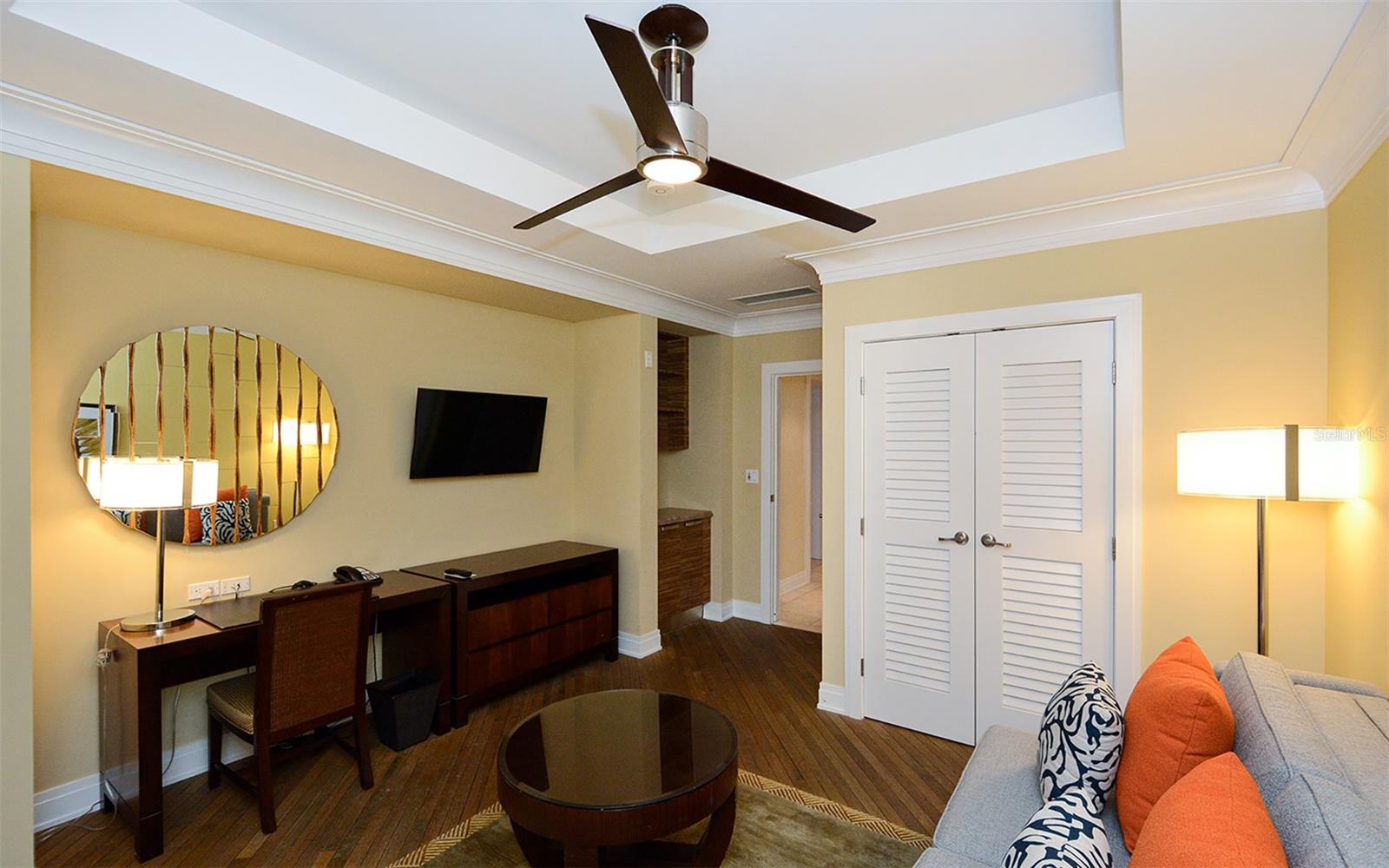 SIESTA KEY BEACH RESIDENCES - Residential