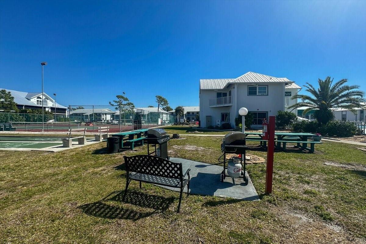 FIDDLERS GREEN CONDO 02 PH 02 - Residential