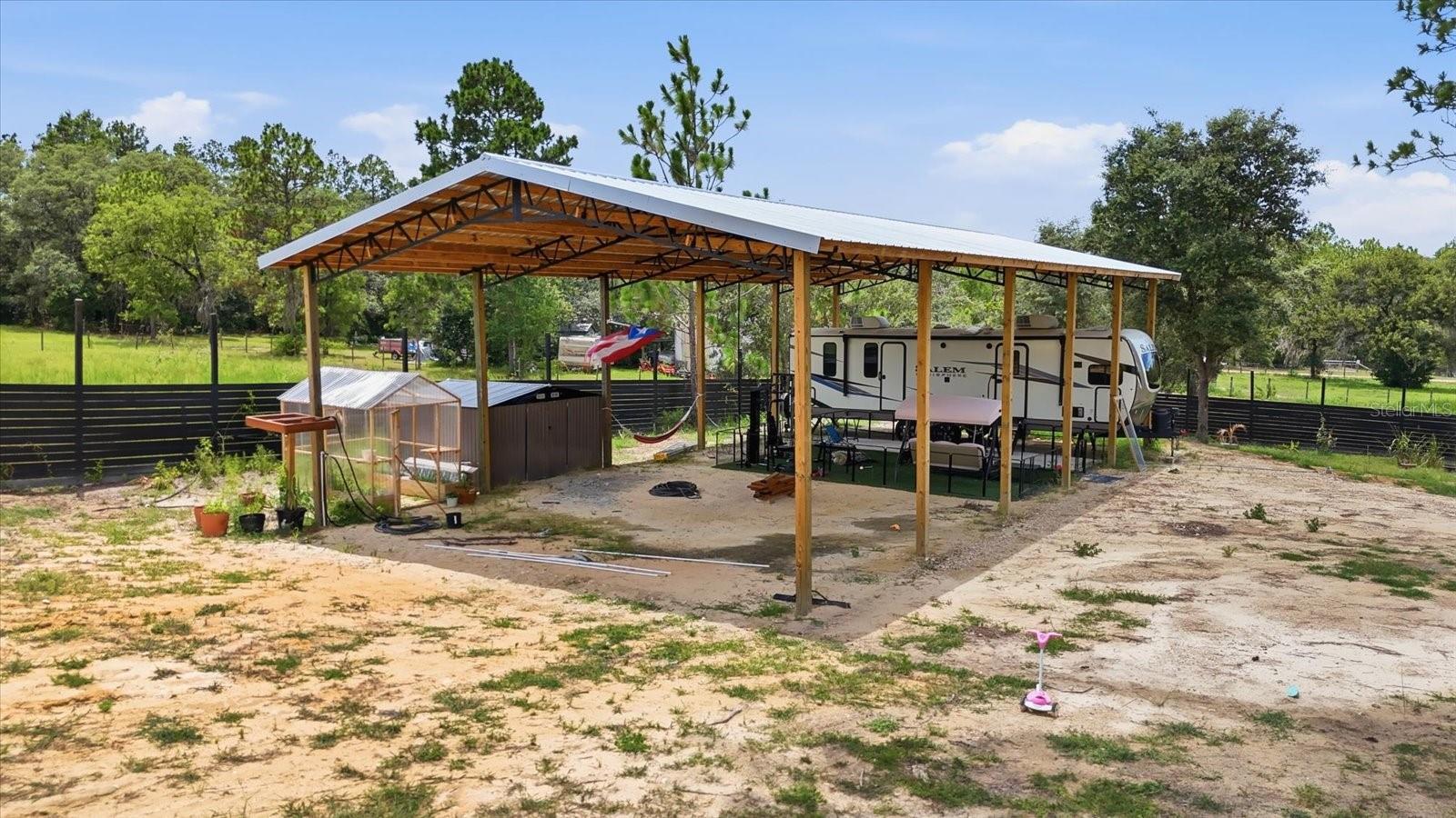 002046 - MINI FARMS UNIT 11 - Residential