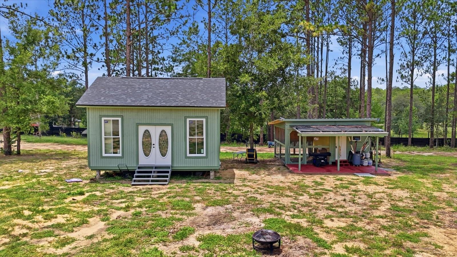 002046 - MINI FARMS UNIT 11 - Residential