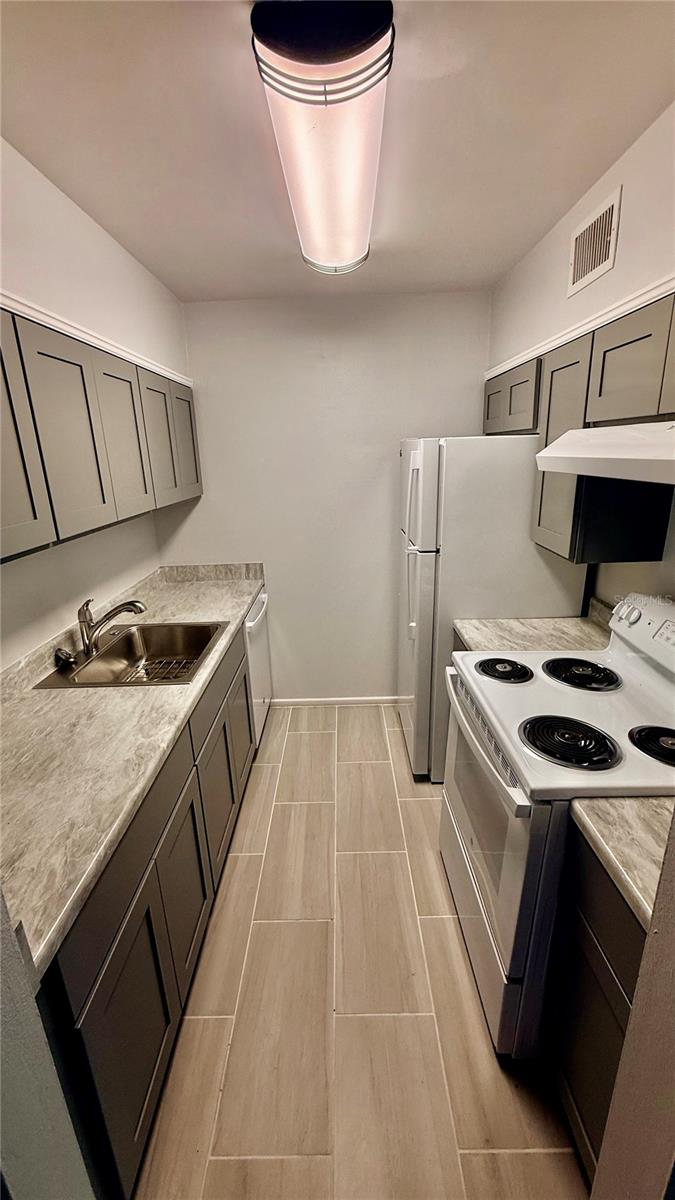 OAKS - Residential Lease