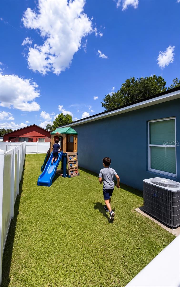 POINCIANA VILLAGE 2 NBHD 1 - Residential Lease