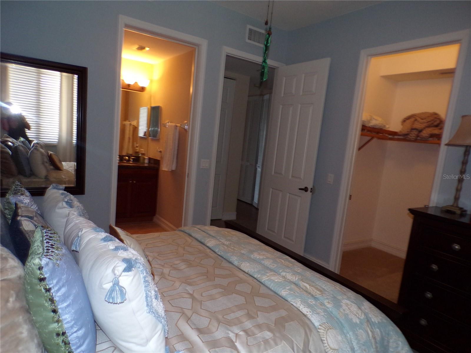 BELLA LAGO/VIVANTE XXI - Residential Lease