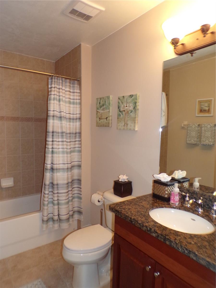 BELLA LAGO/VIVANTE XXI - Residential Lease