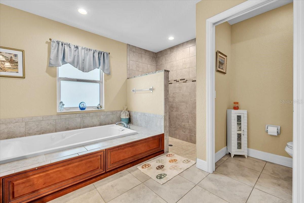 LAKE SUZY ESTATES - Residential