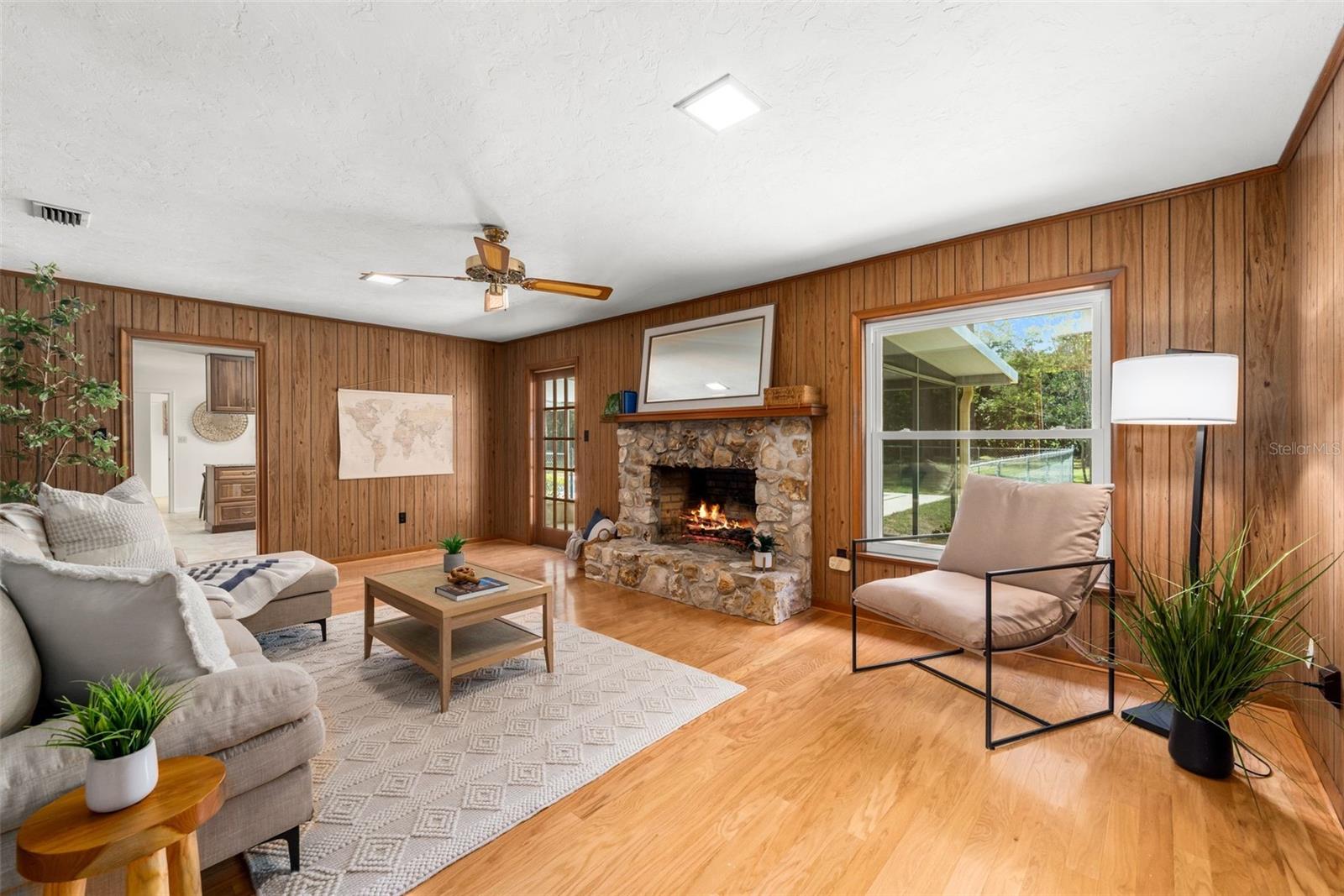 ROBIN LANE - Residential