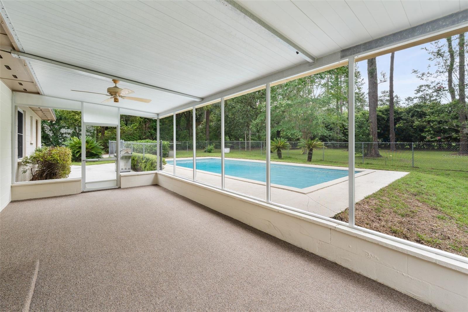 ROBIN LANE - Residential