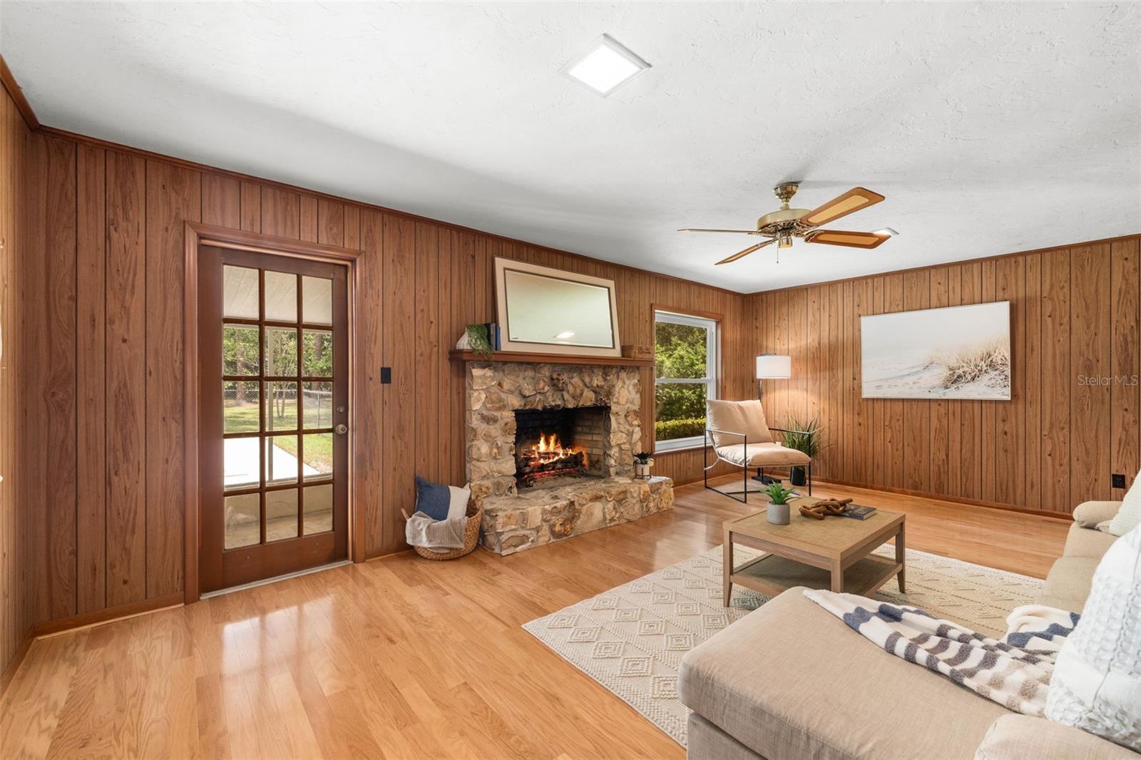 ROBIN LANE - Residential