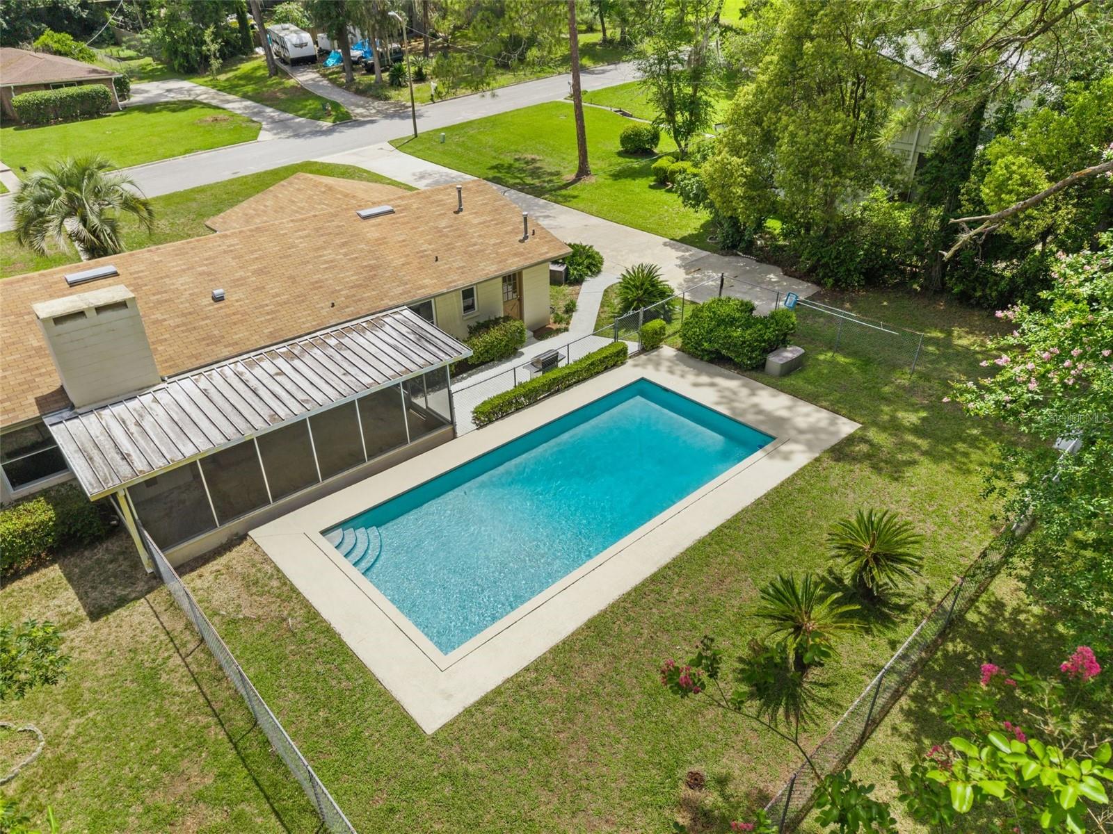 ROBIN LANE - Residential