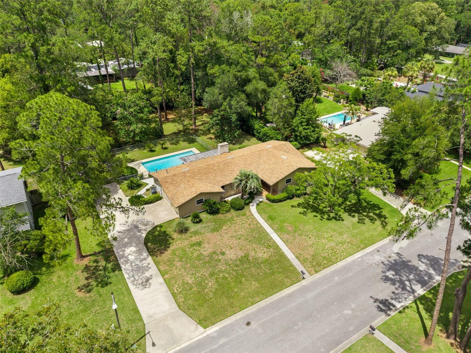 ROBIN LANE - Residential