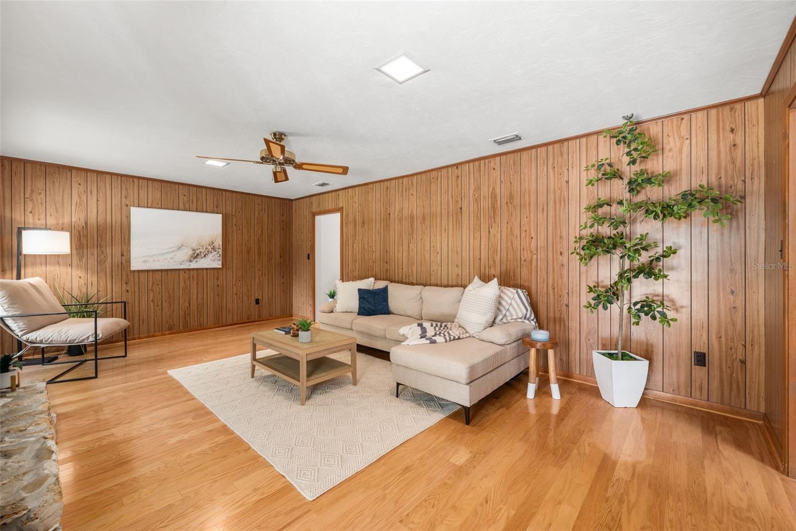 ROBIN LANE - Residential