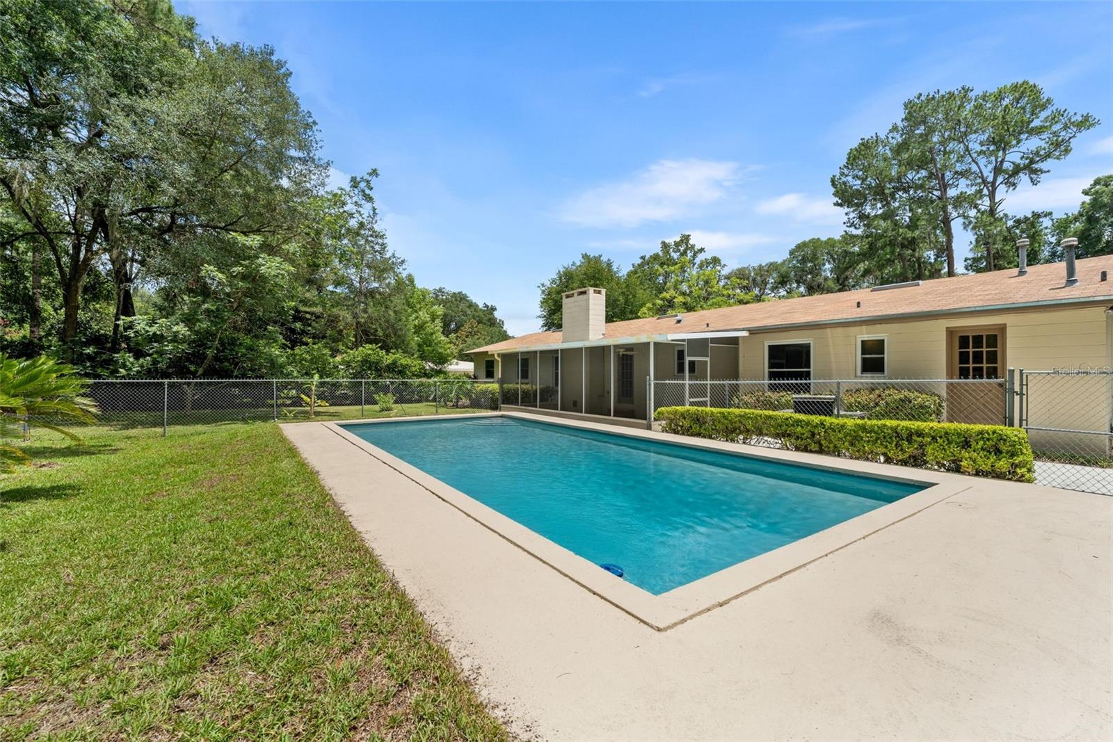 ROBIN LANE - Residential