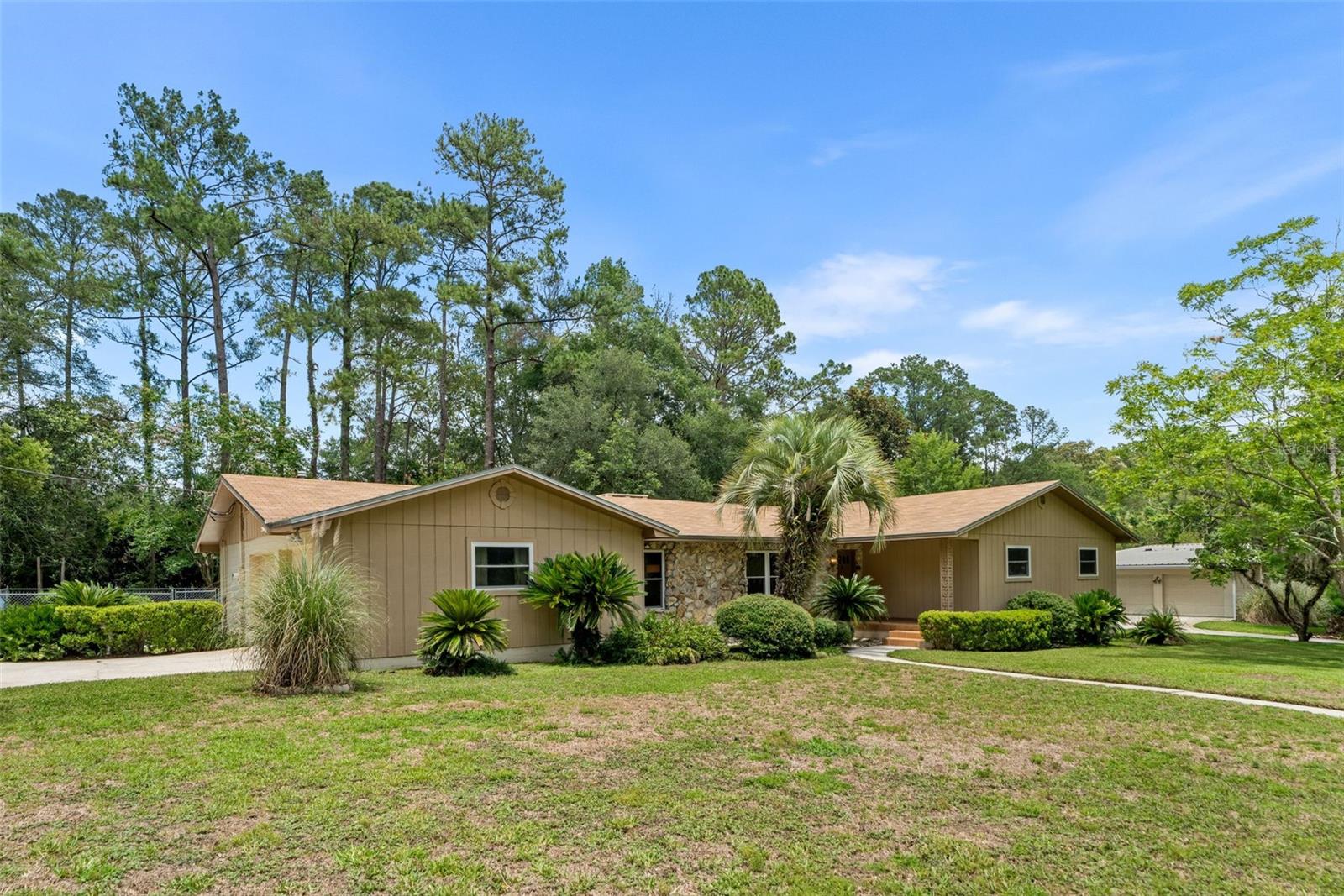 ROBIN LANE - Residential