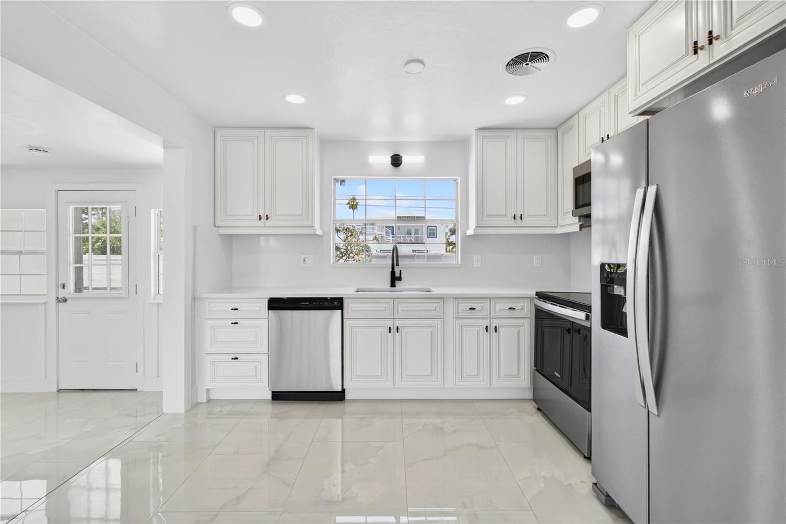 BELLE VISTA BEACH 1ST ADD - Residential