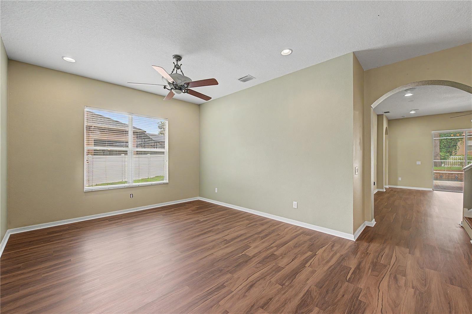 DIAMOND HILL - Residential