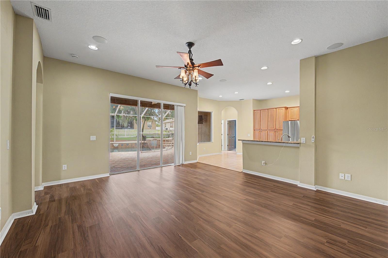 DIAMOND HILL - Residential
