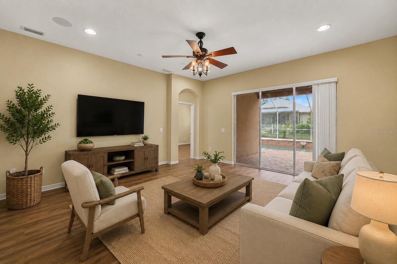 DIAMOND HILL - Residential