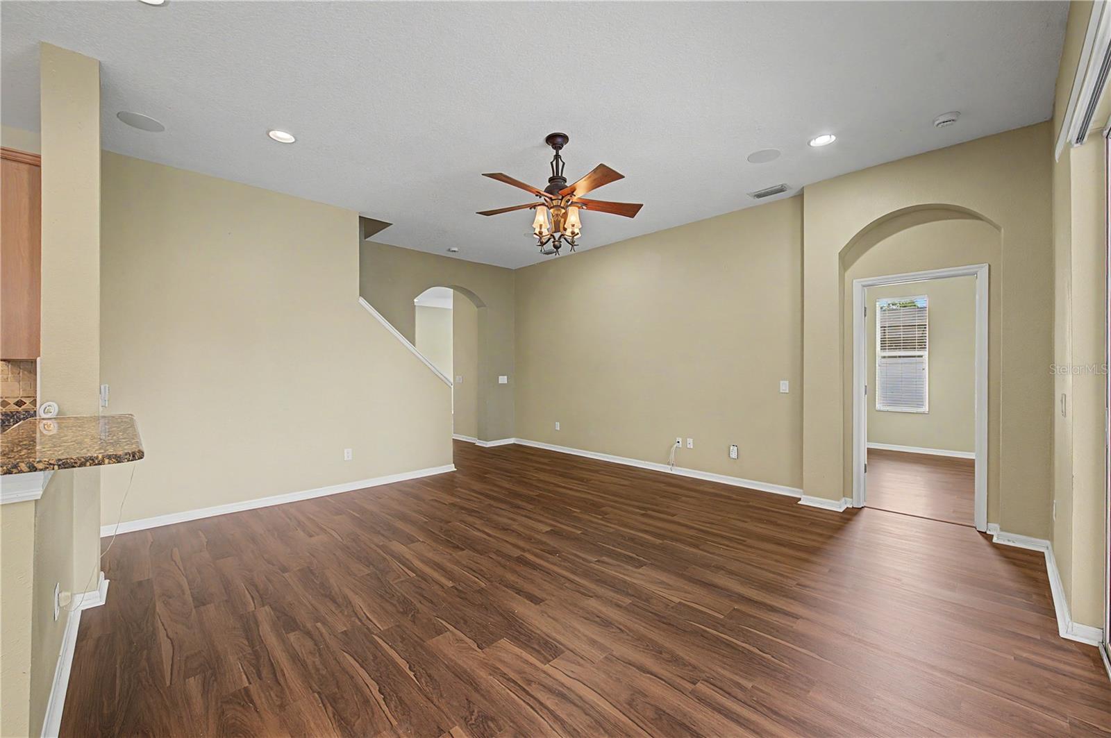 DIAMOND HILL - Residential