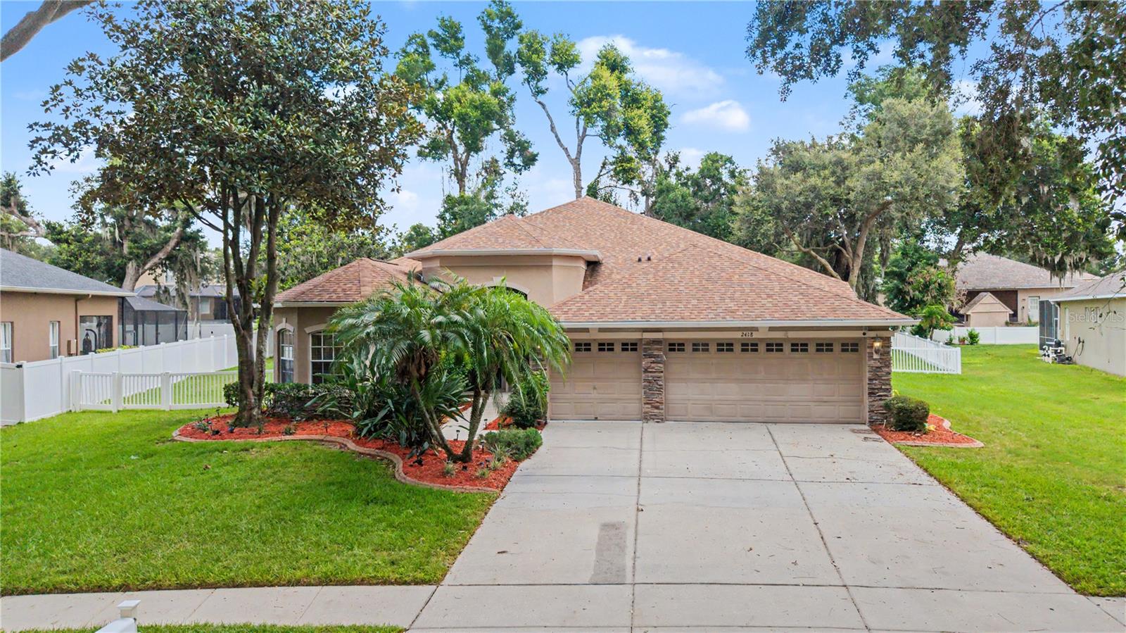 DIAMOND HILL - Residential