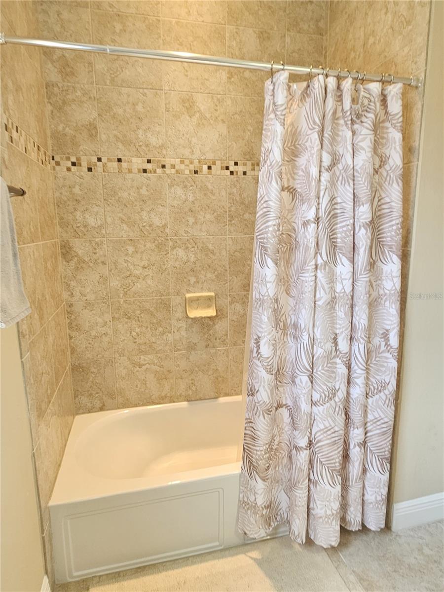 SARASOTA NATIONAL PH 1A - Residential Lease