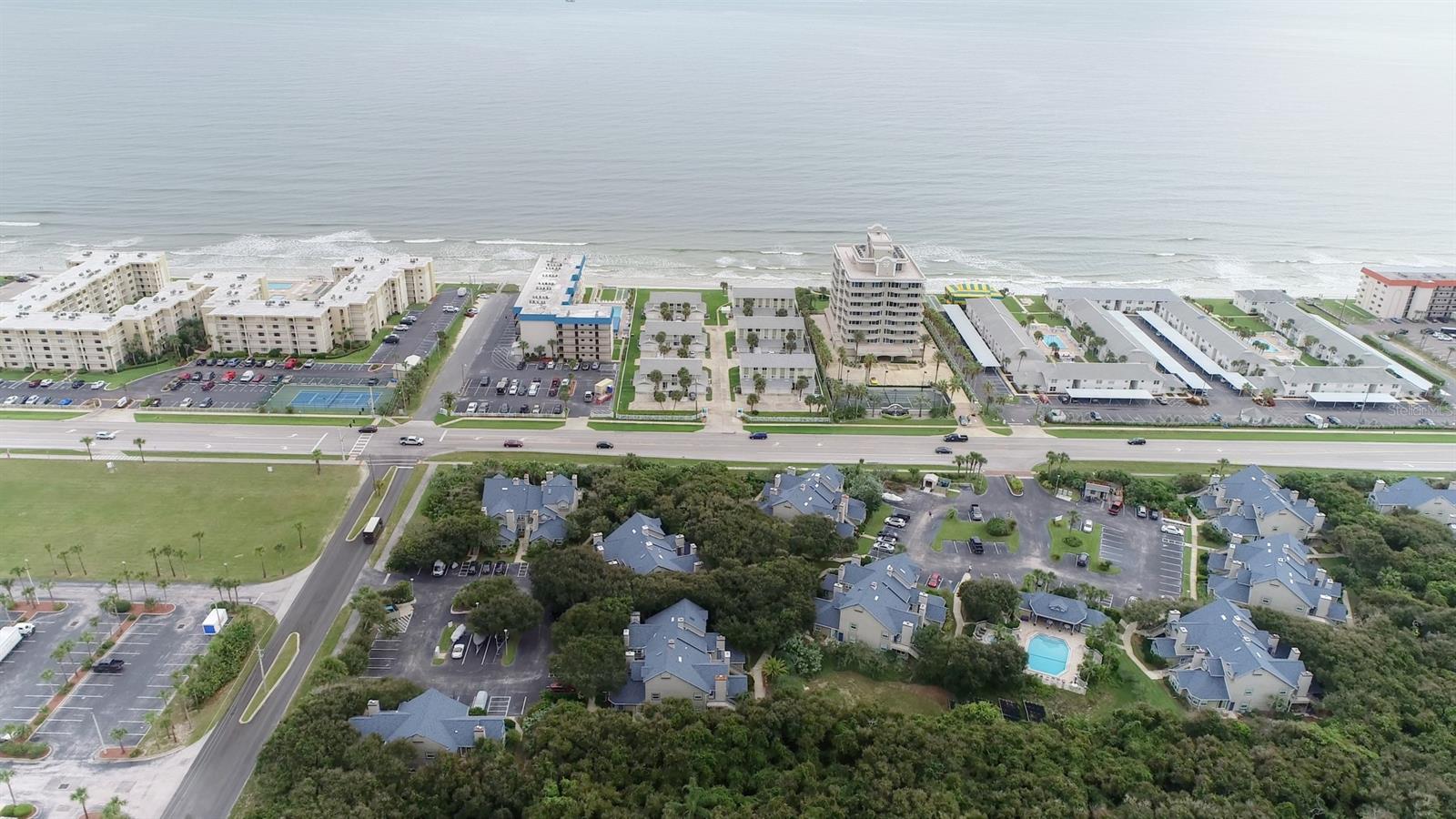 Sun Beach Club Condo Ph 01-03 - Residential
