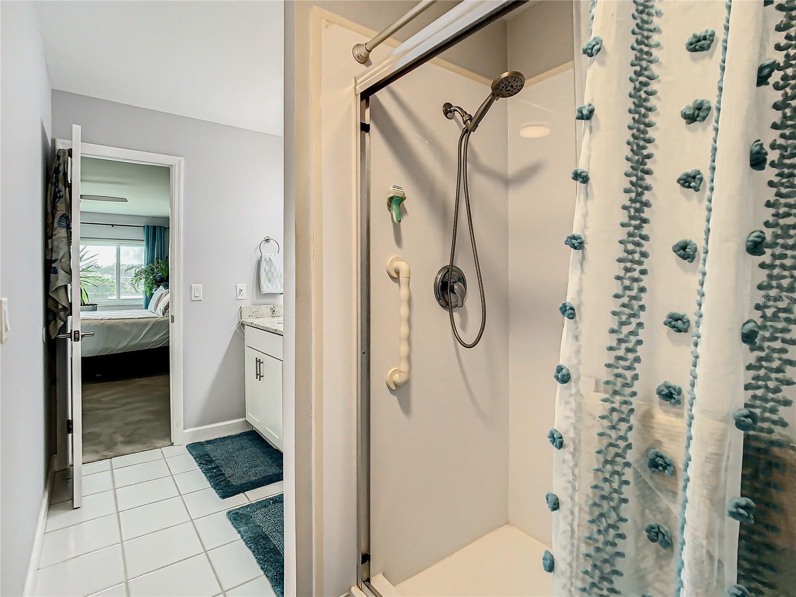HARBOUR CLUB CONDO - Residential