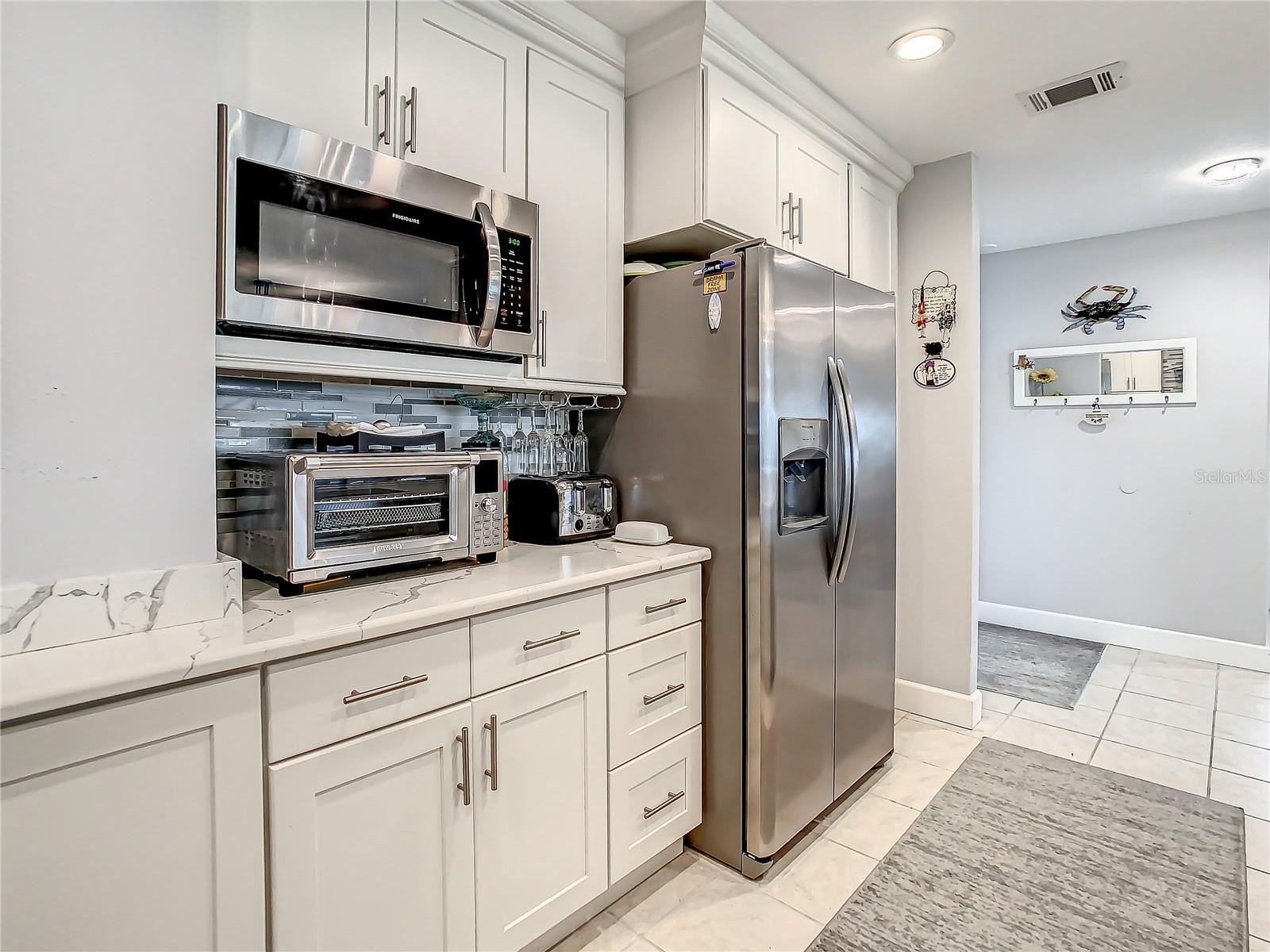 HARBOUR CLUB CONDO - Residential