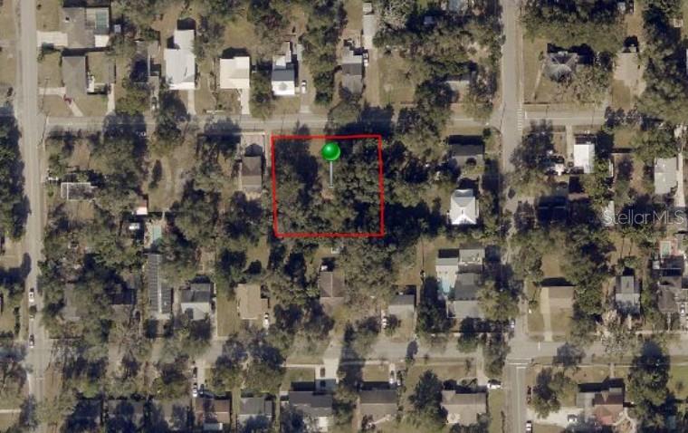 BRADDOCKS E 01/2 BLK 93 DELAND - Land