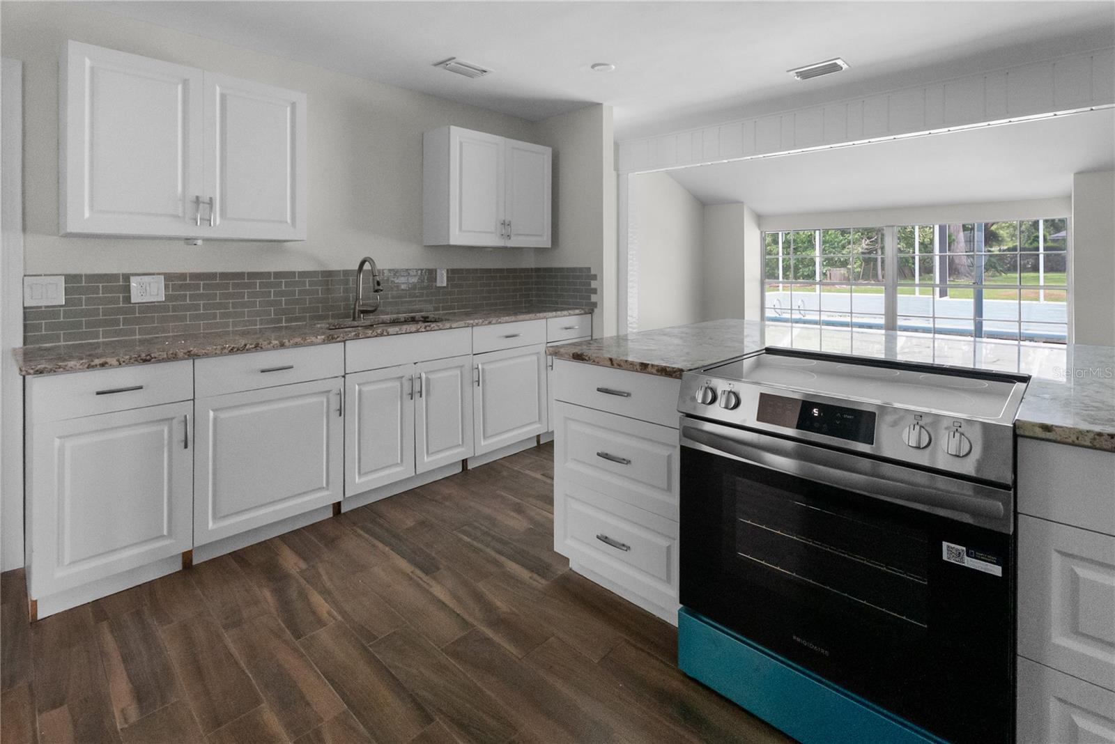 FAIRLEA ESTATES - Residential