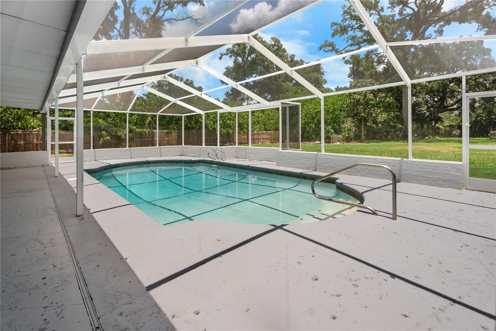 FAIRLEA ESTATES - Residential
