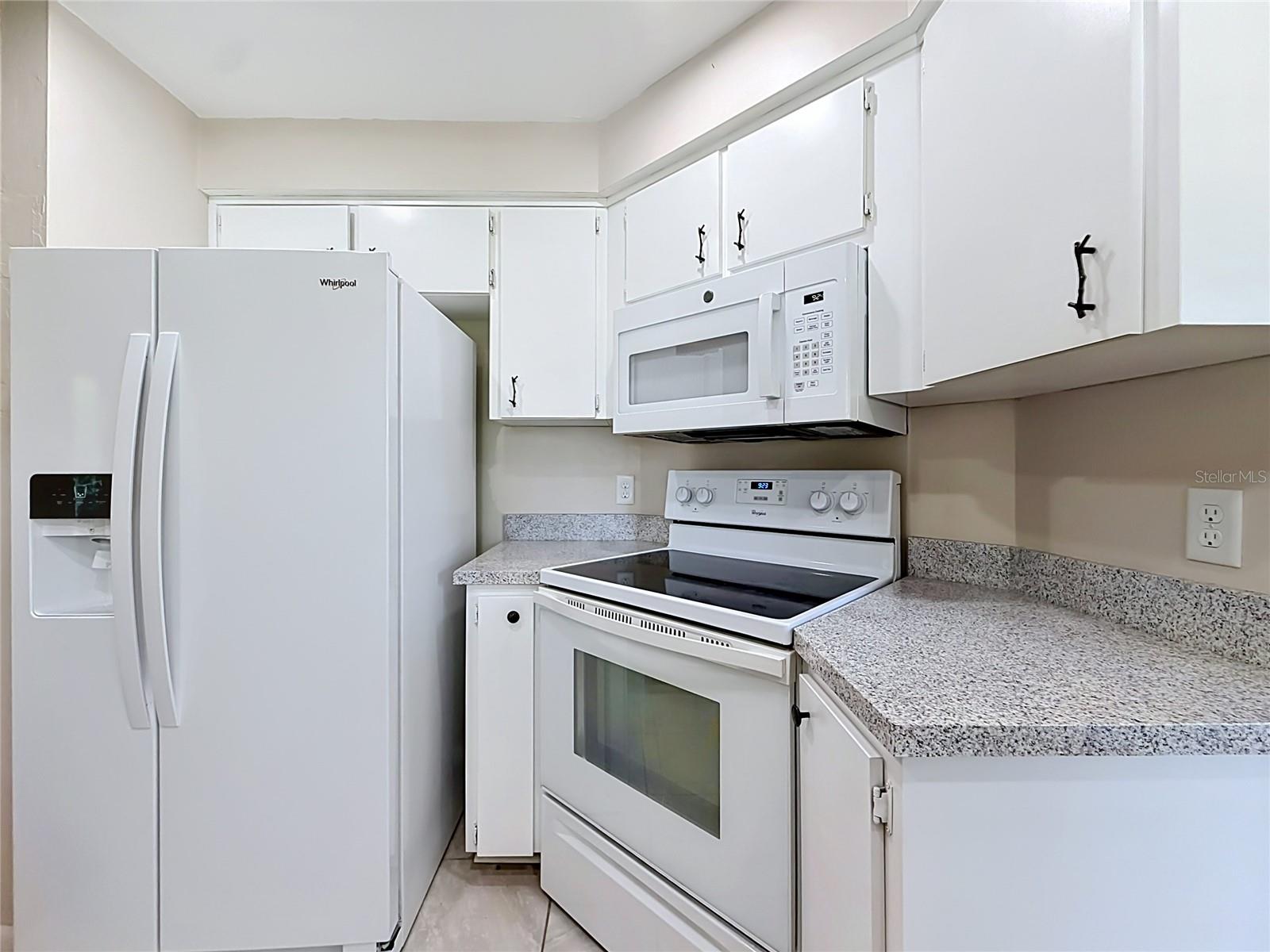 BEVERLY HILLS UNIT 08 PH 02 - Residential