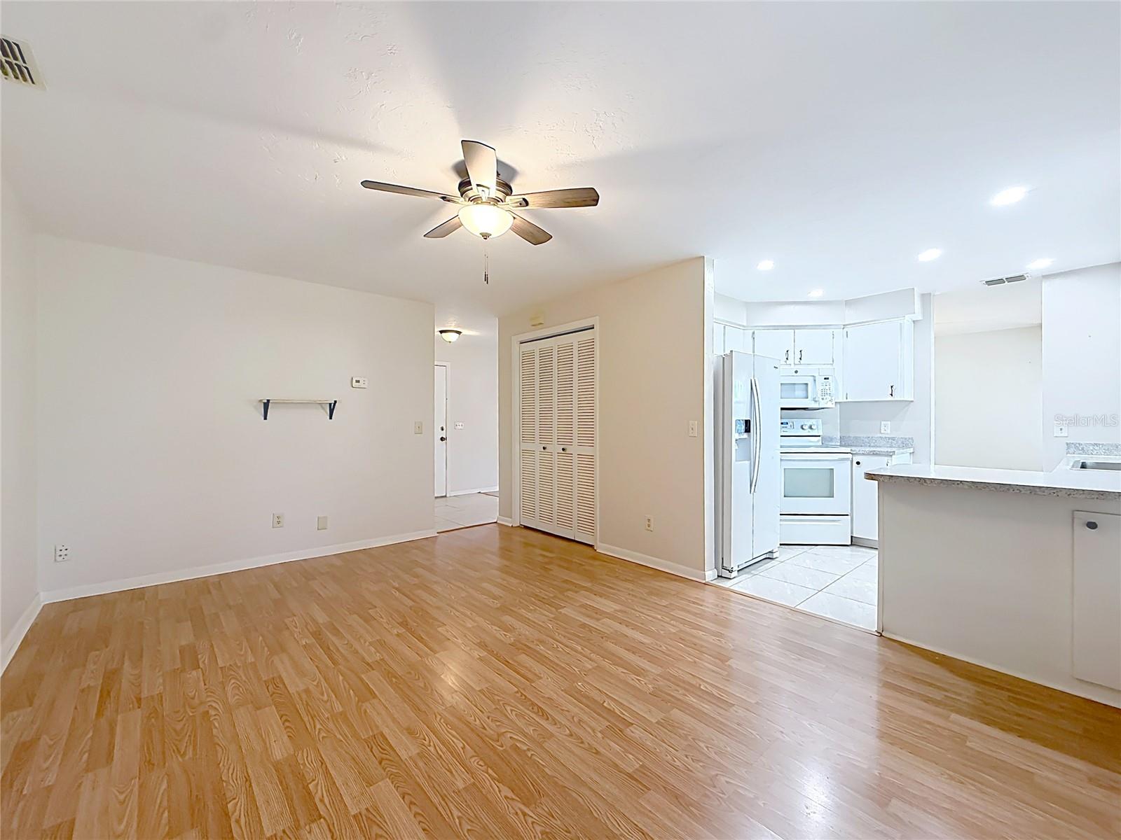 BEVERLY HILLS UNIT 08 PH 02 - Residential