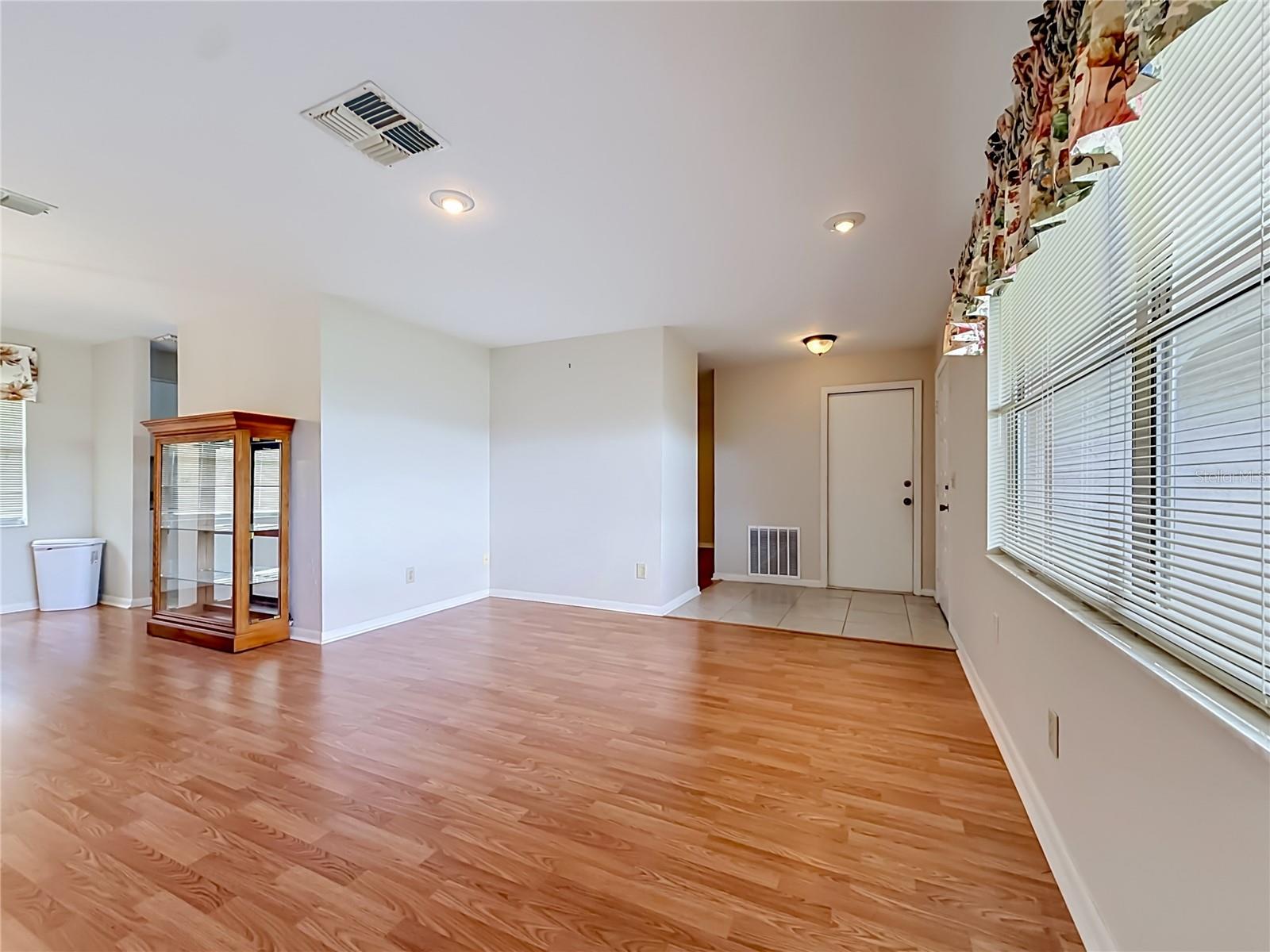 BEVERLY HILLS UNIT 08 PH 02 - Residential