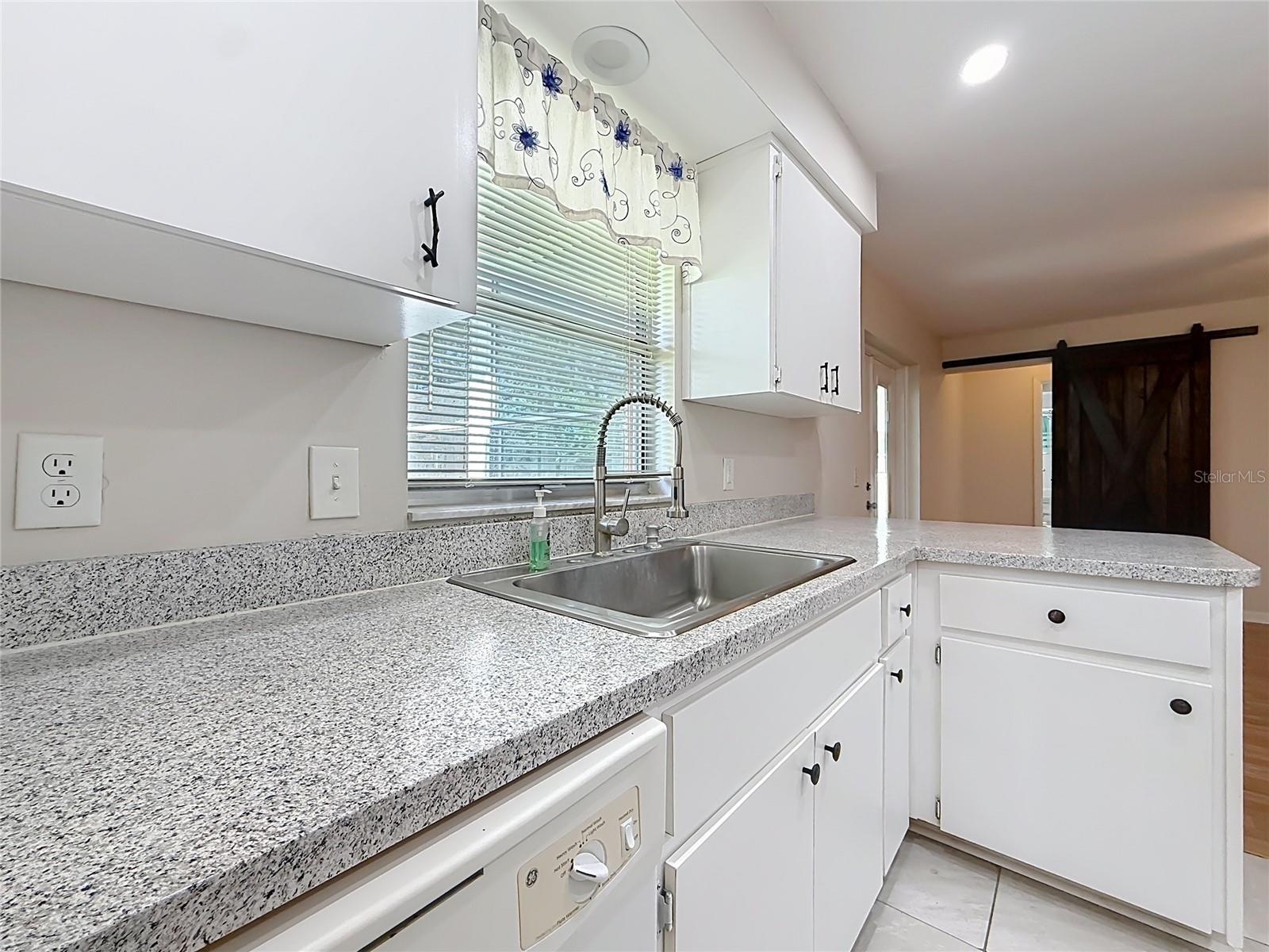 BEVERLY HILLS UNIT 08 PH 02 - Residential