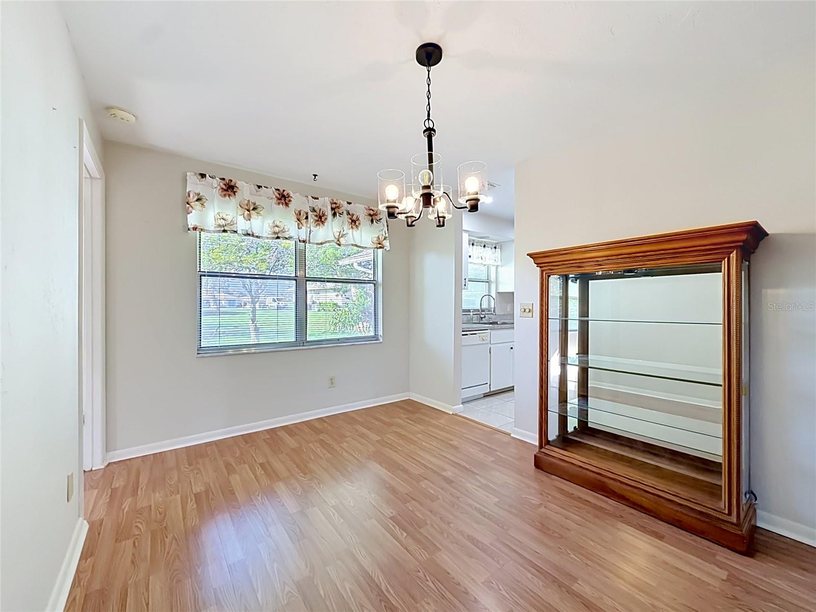 BEVERLY HILLS UNIT 08 PH 02 - Residential