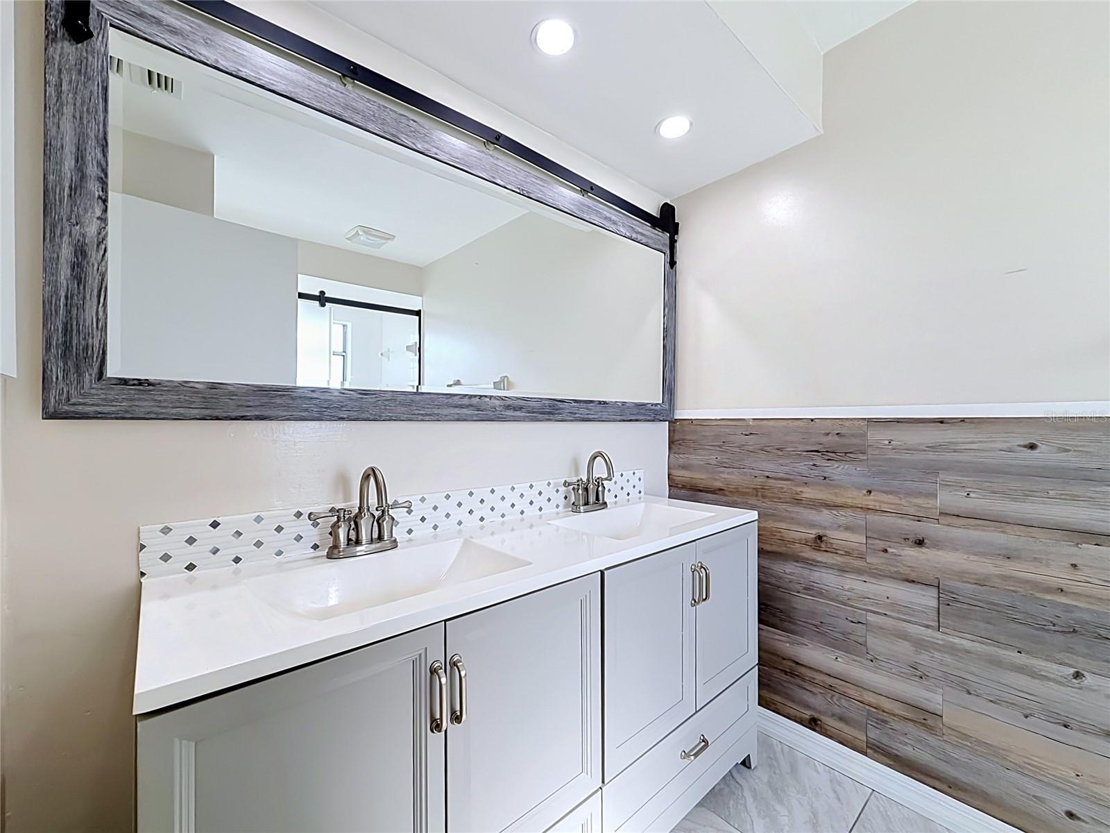 BEVERLY HILLS UNIT 08 PH 02 - Residential