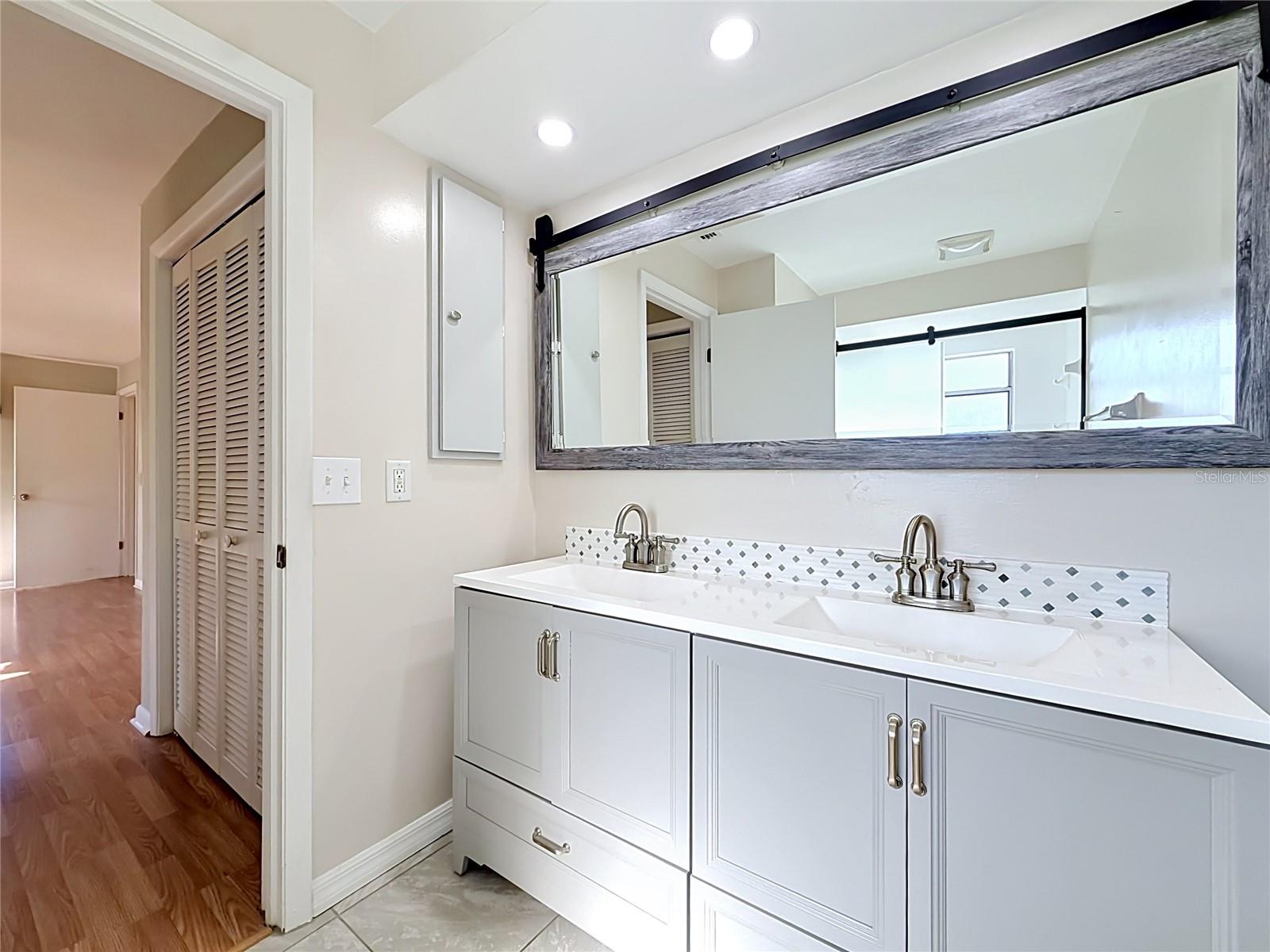 BEVERLY HILLS UNIT 08 PH 02 - Residential