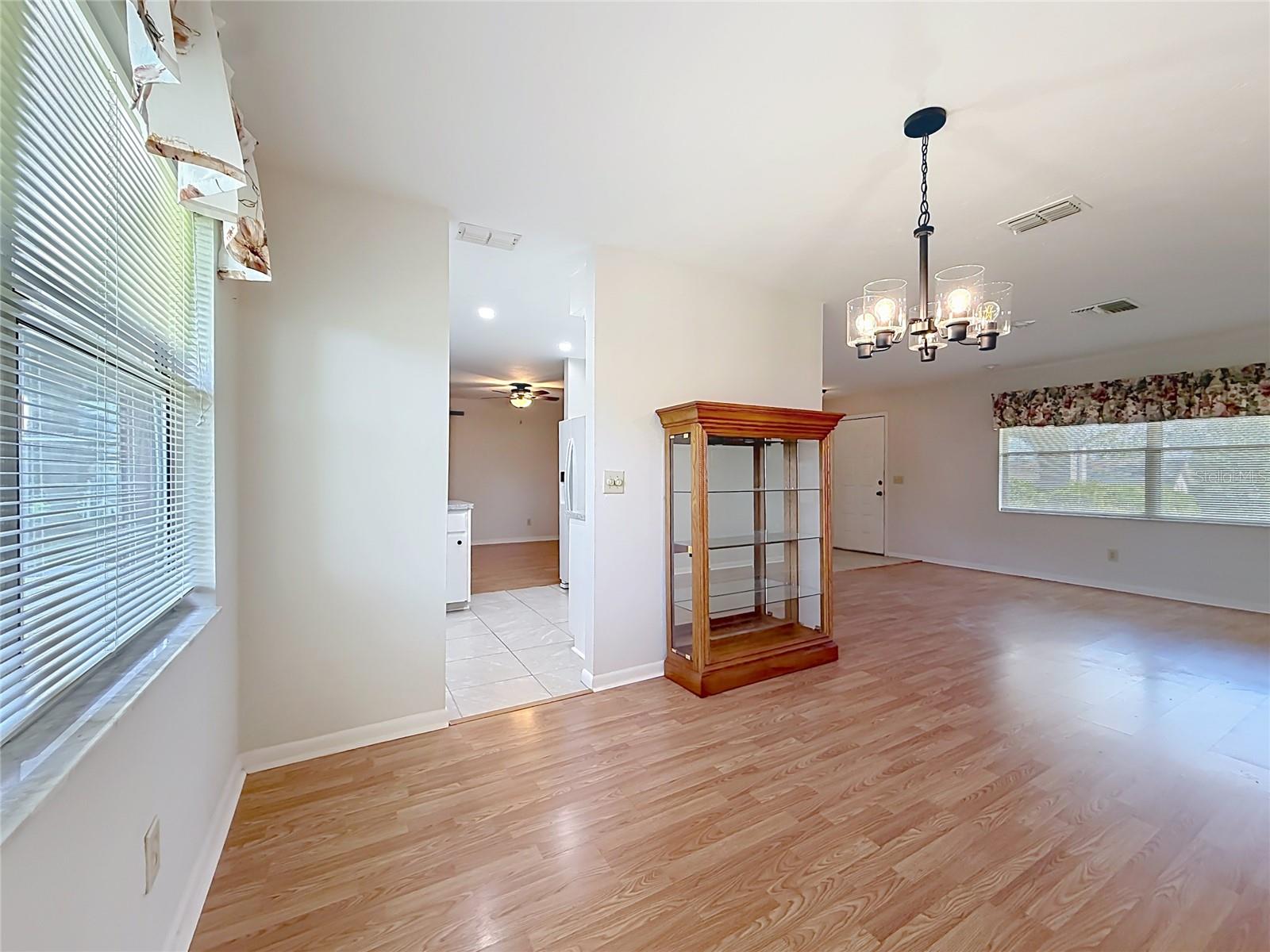 BEVERLY HILLS UNIT 08 PH 02 - Residential