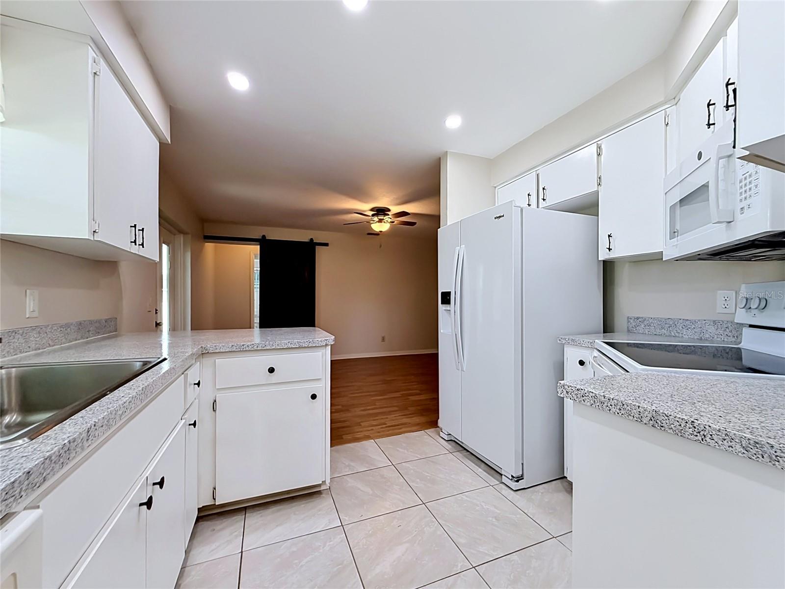 BEVERLY HILLS UNIT 08 PH 02 - Residential