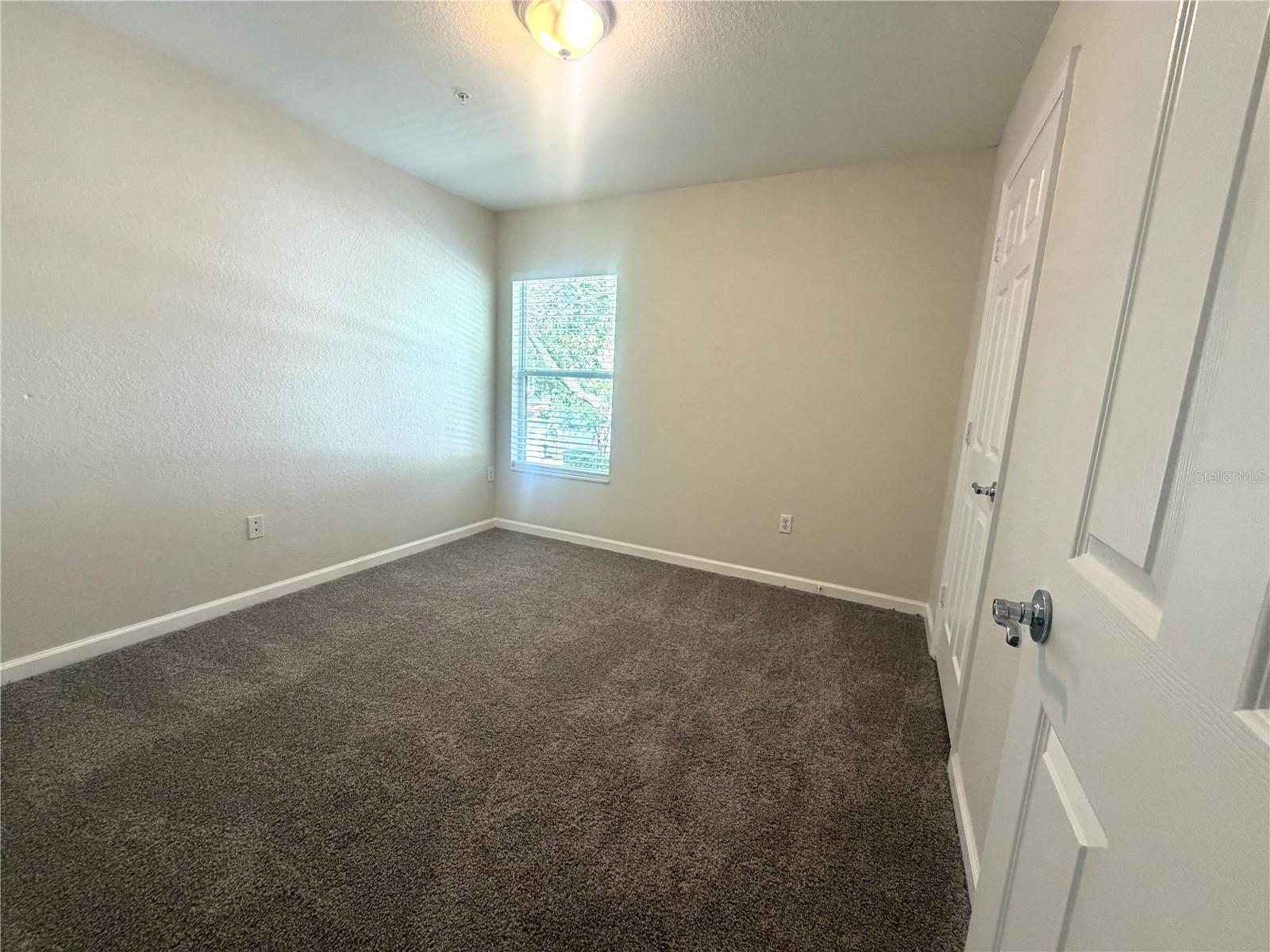VISTAS/PHILLIPS COMMONS - Residential Lease